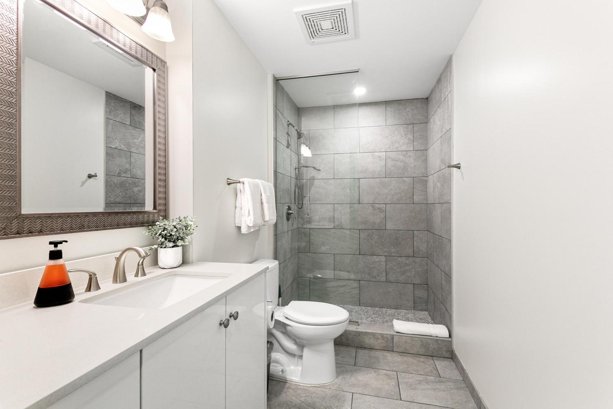 Downtown Delight 4br 2bath Luxury Apartment New Orleans