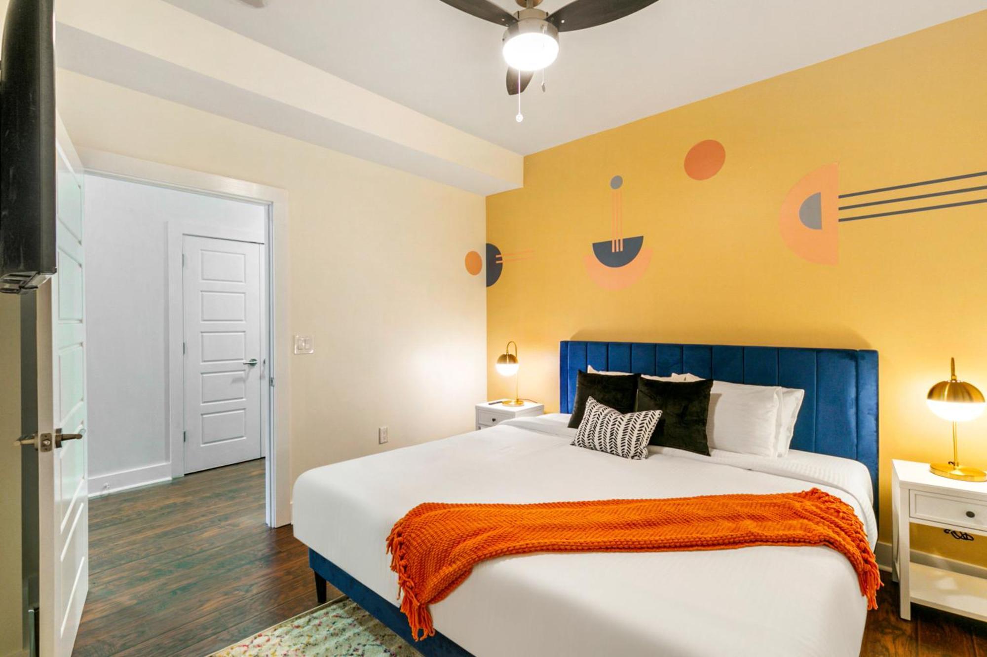 Nola's Finest: 4-bedroom Luxury Apartment