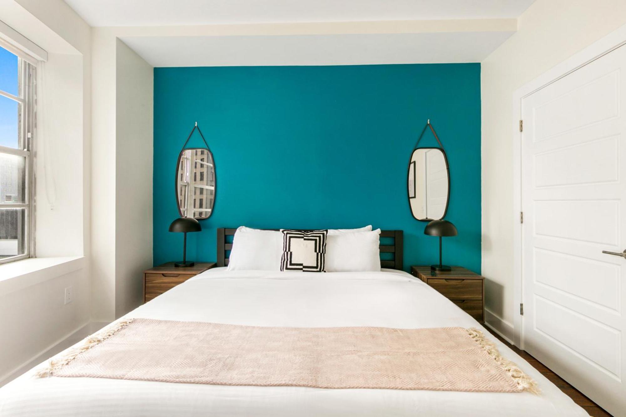 Nola's Finest: 4-bedroom Luxury Apartment New Orleans