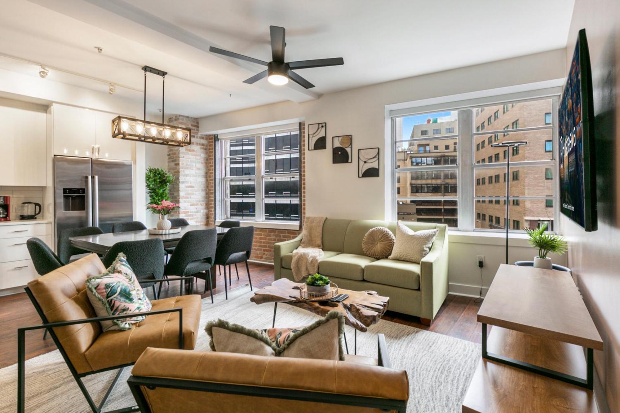 Nola's Finest: 4-bedroom Luxury Apartment *