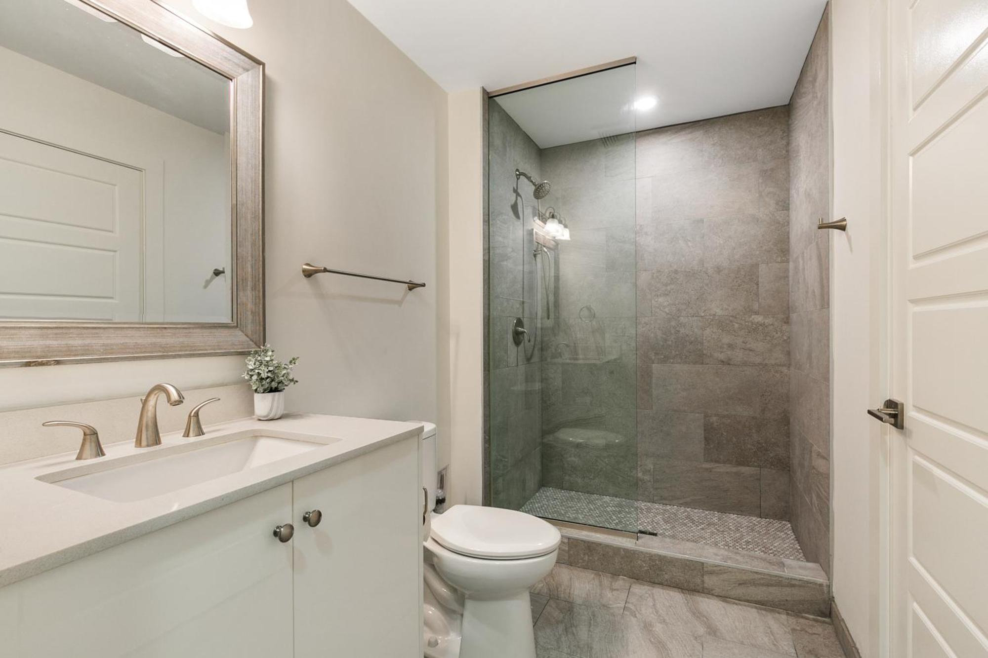 Apartment Spacious Luxury 4br Moments From French Quarter *