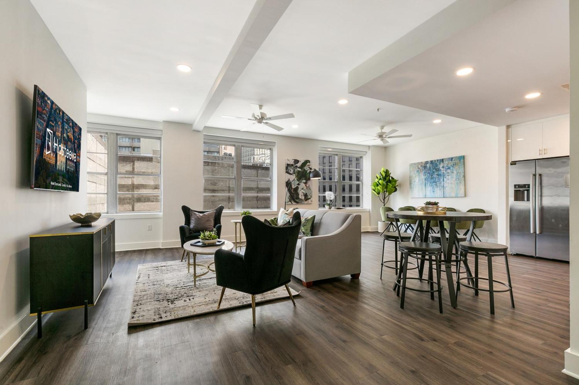 Spacious Luxury 4br Moments From French Quarter Apartment *