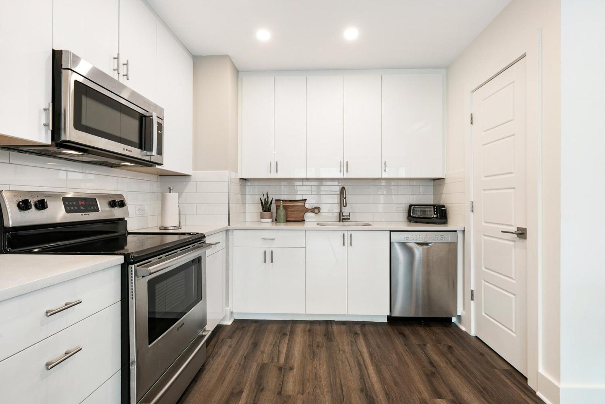 Apartment Spacious Luxury 4br Moments From French Quarter