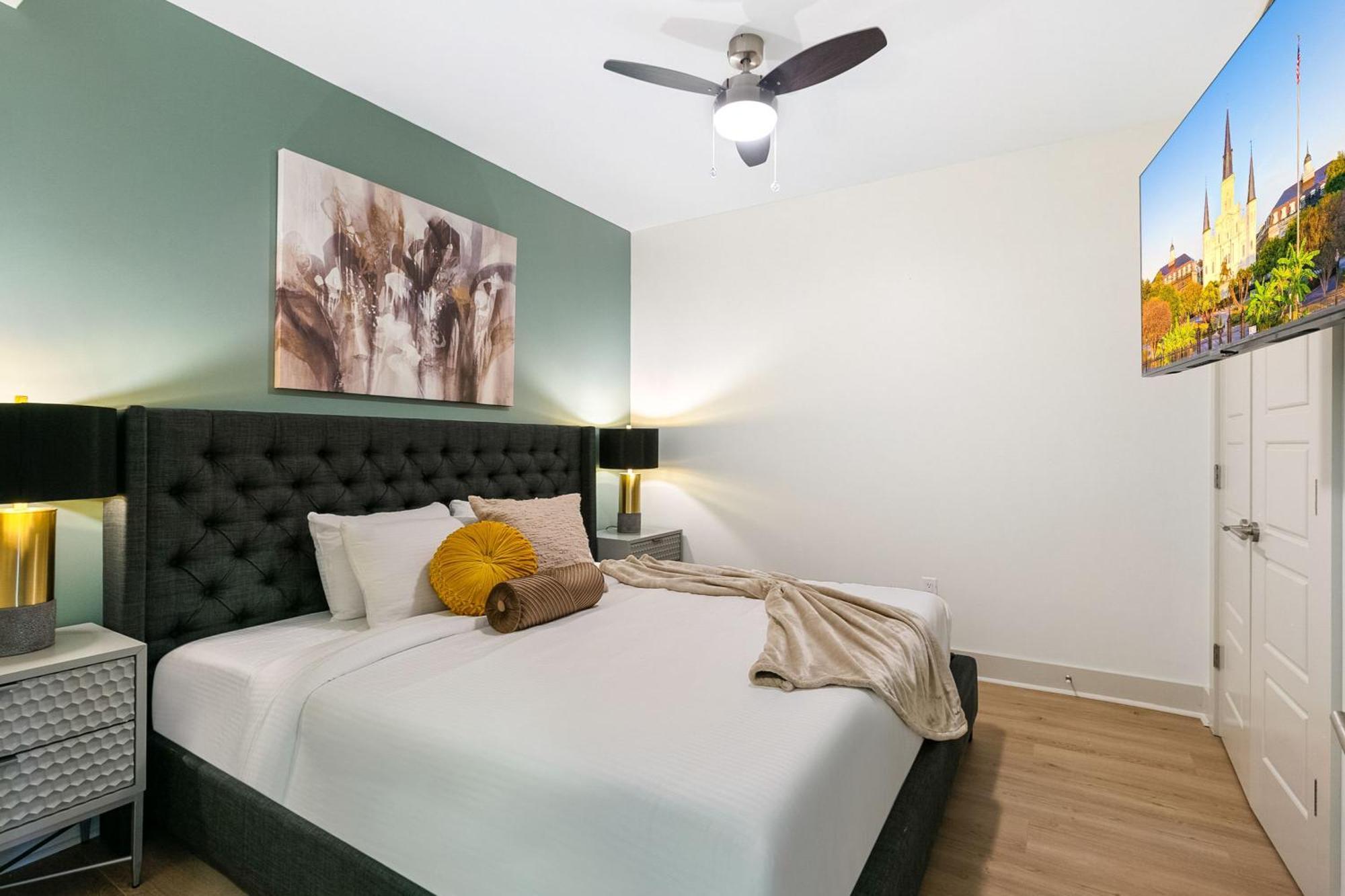 Apartment Modern & Fully Furnished In The Heart Of The *