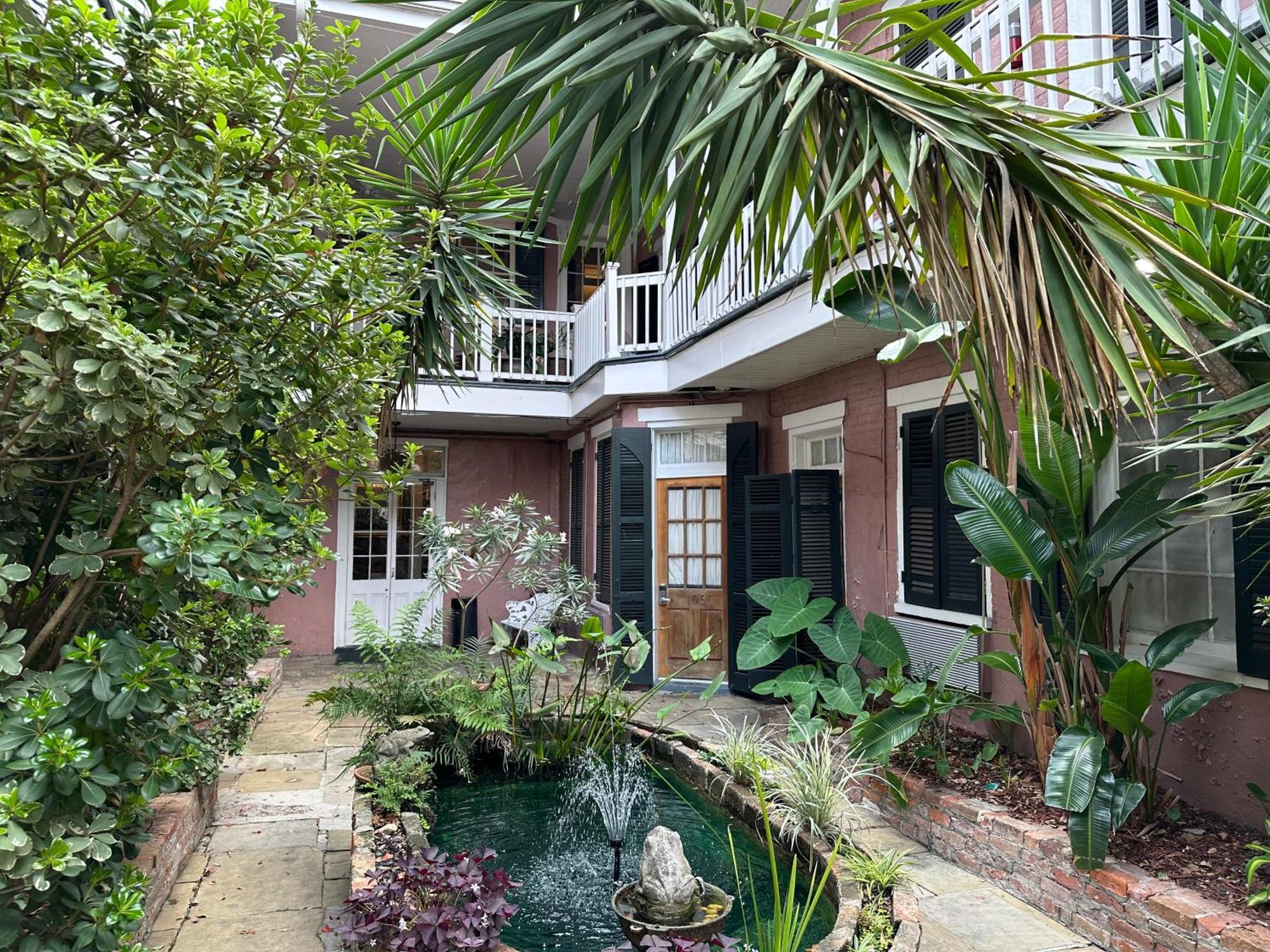Lamothe House A French Quarter Hotel