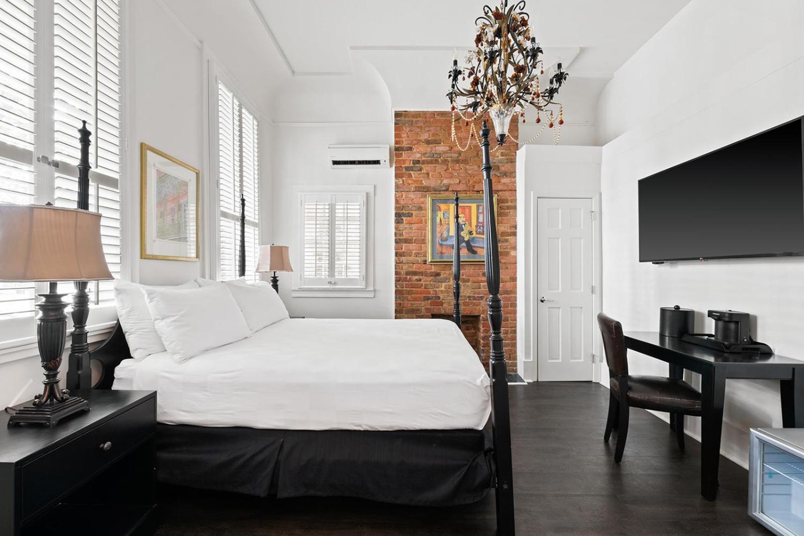 Historic Streetcar Hotel 2*
