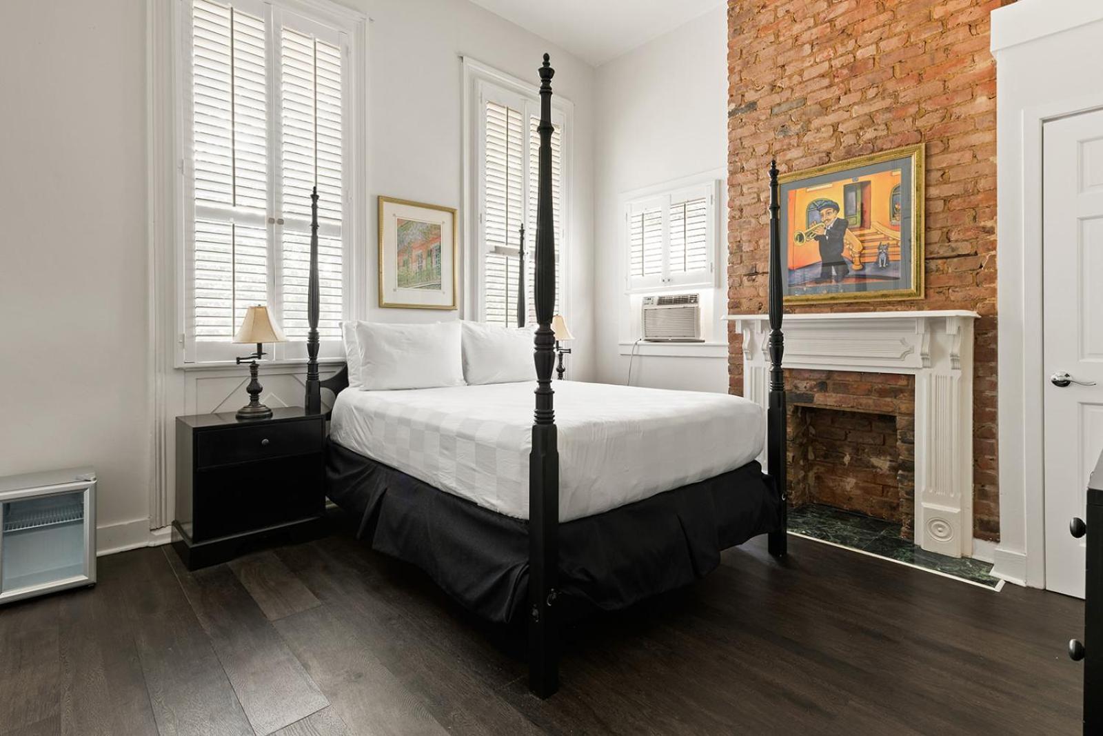 Historic Streetcar Hotel 2*