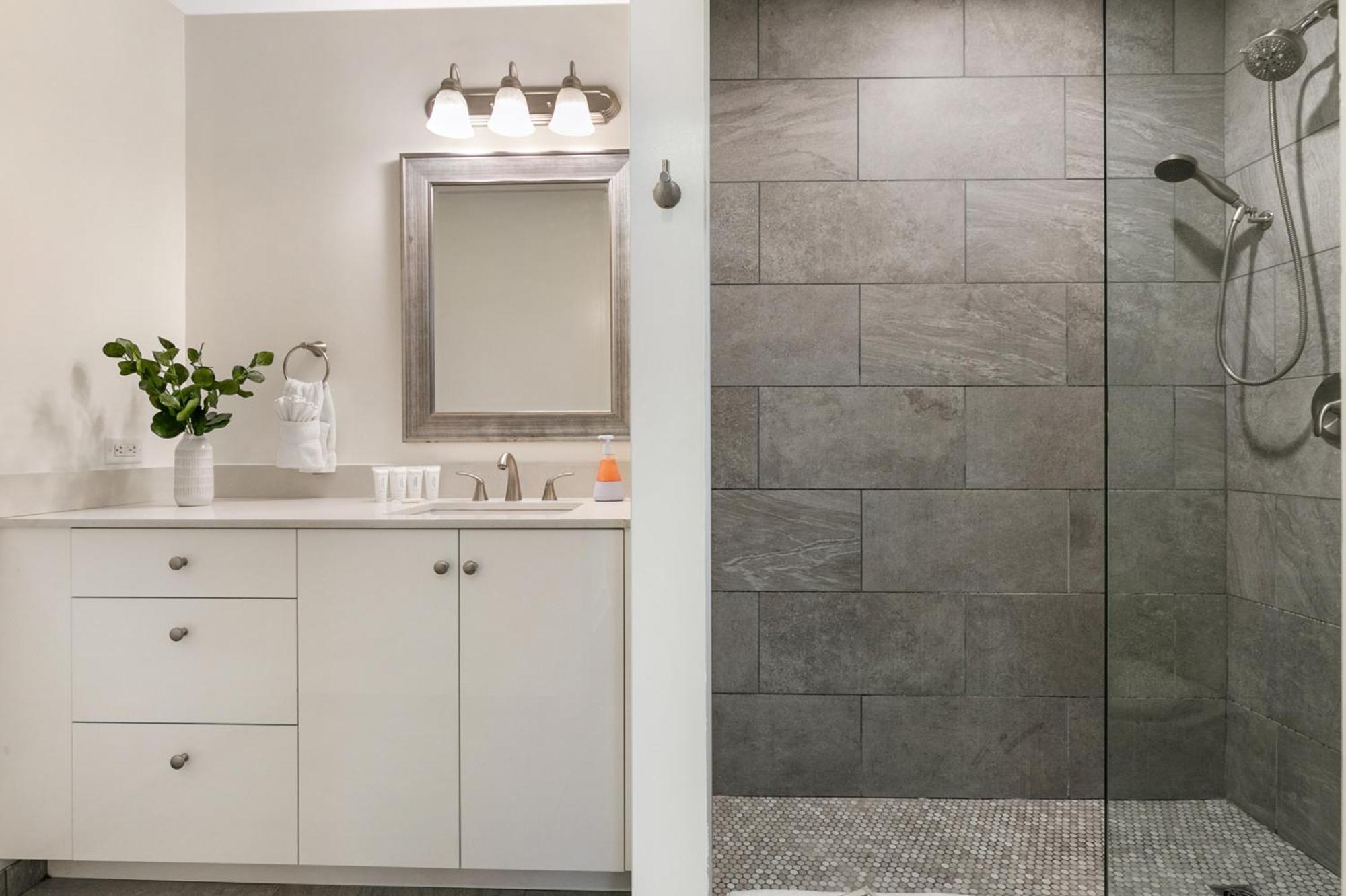 Apartment Chic 4br In California Building