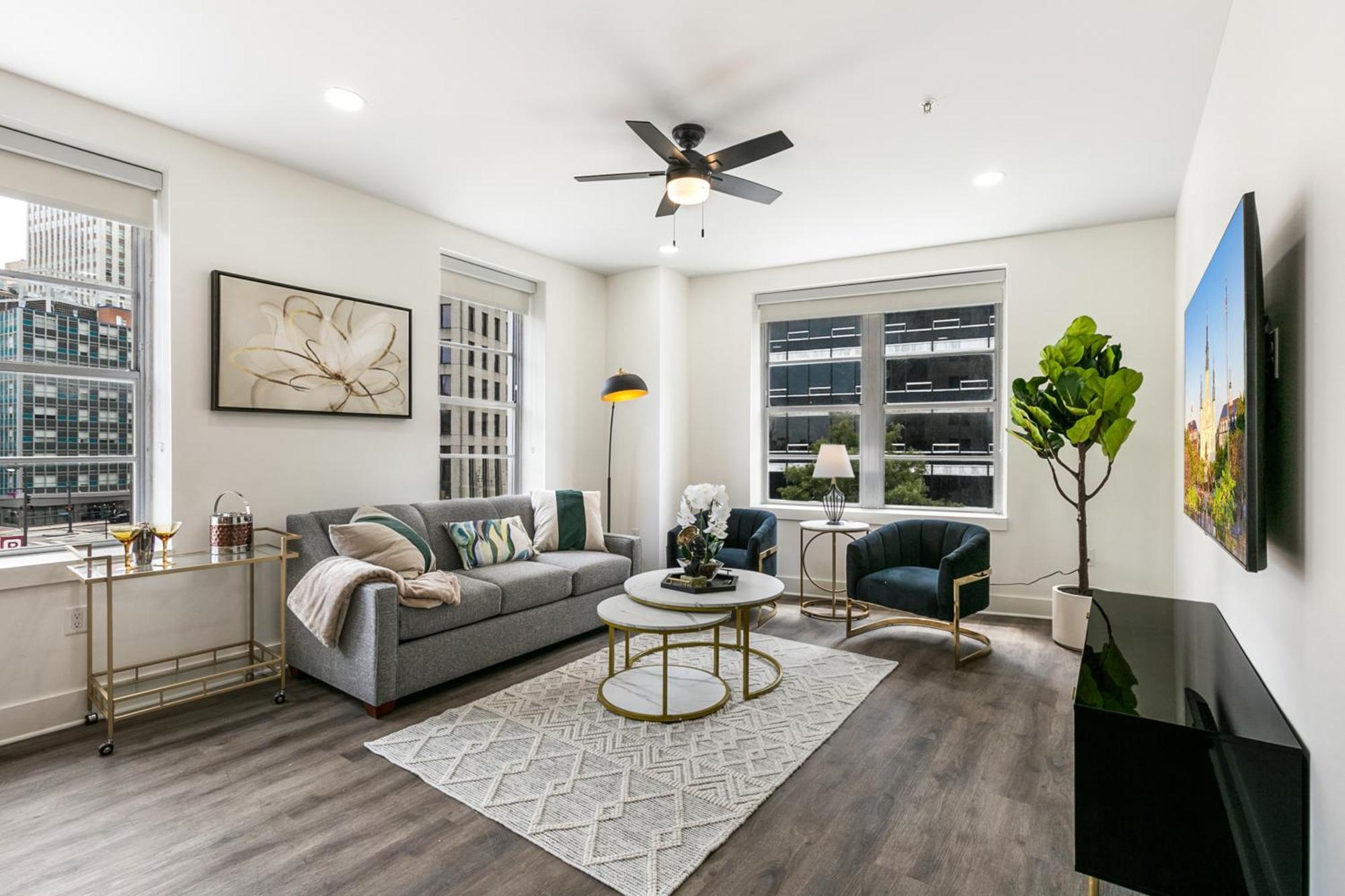 Chic 4br In California Building *