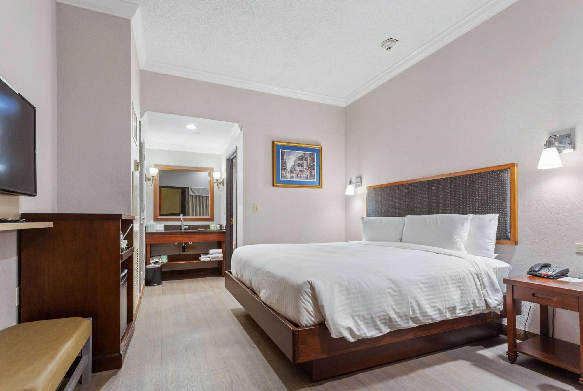 Wyndham Garden Baronne Plaza New Orleans
