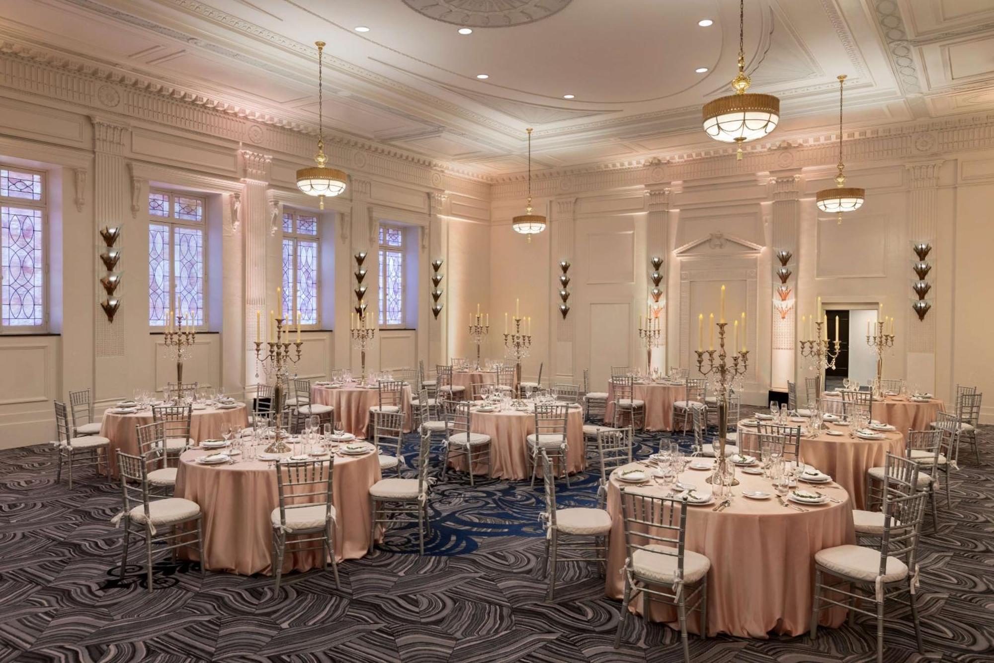 Hilton / St. Charles Avenue Hotel 4*