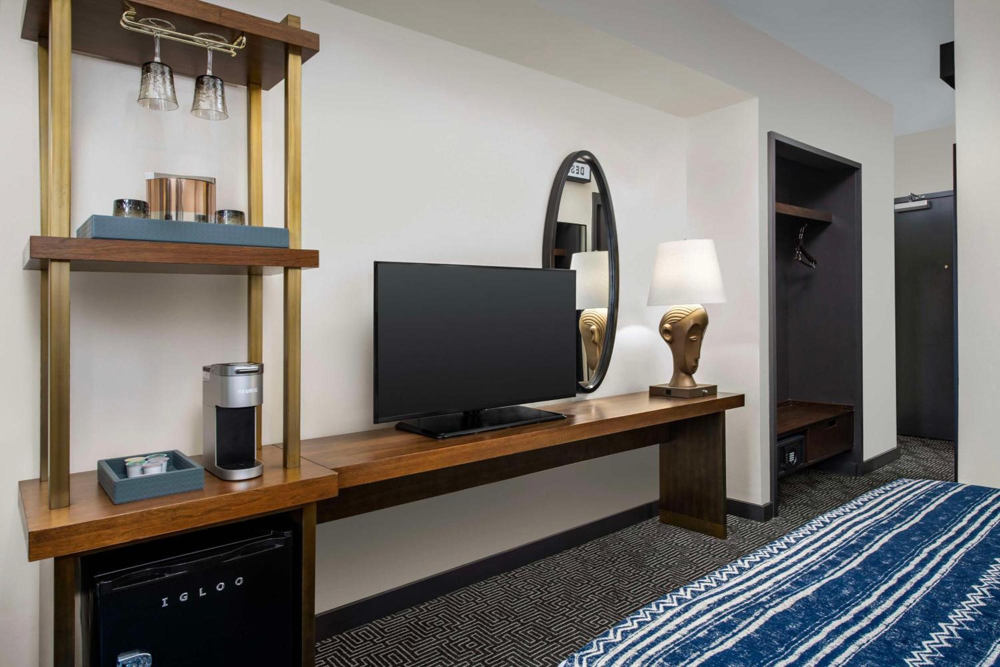 Hotel Troubadour Hotel New Orleans 4*