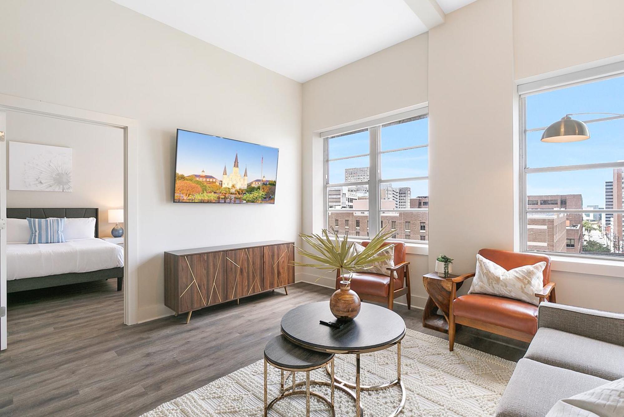 Spacious 4b Oasis Steps From French Quarter - Your Nola Dream Awaits! Apartment