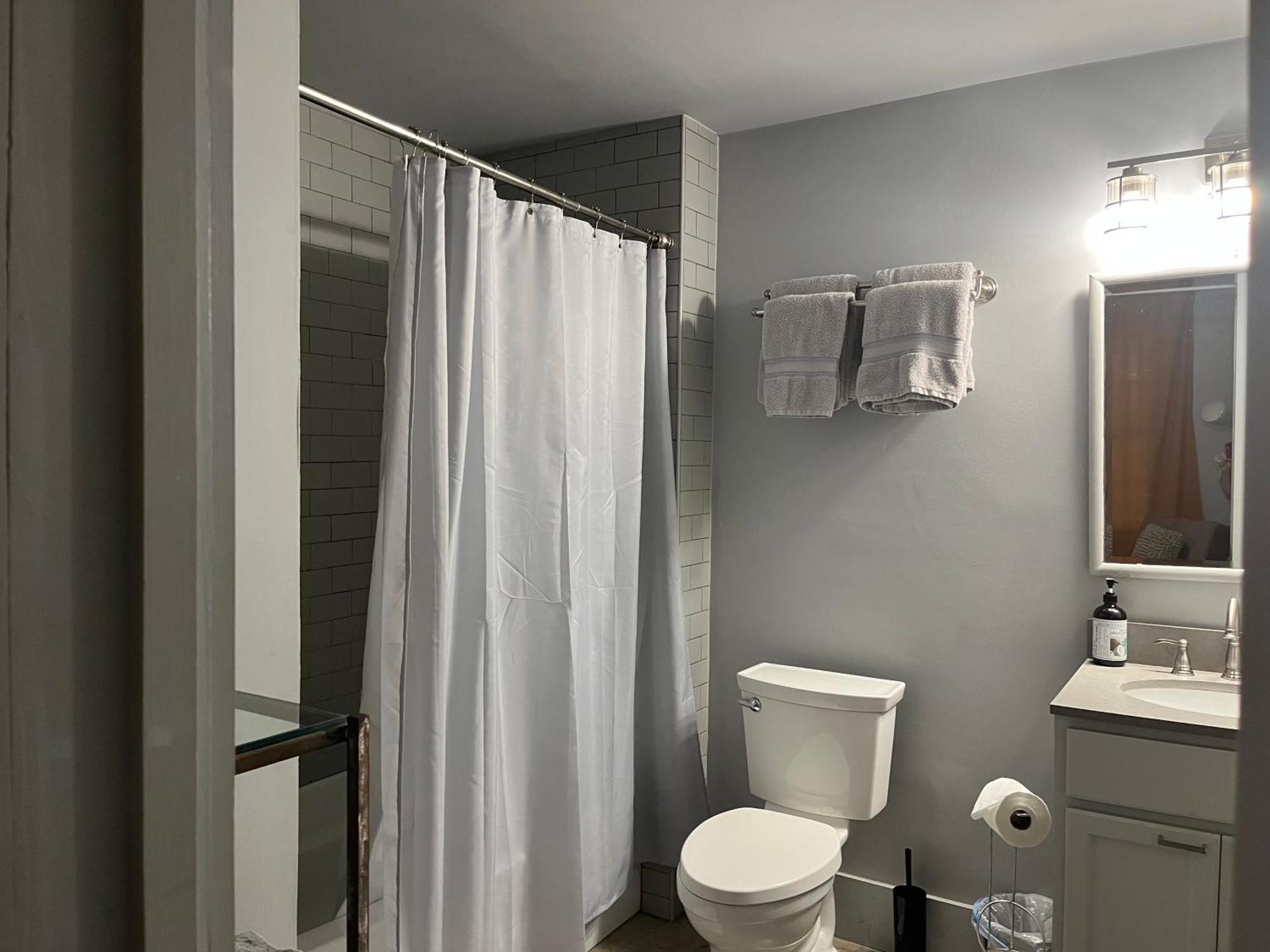 Premier Apartment