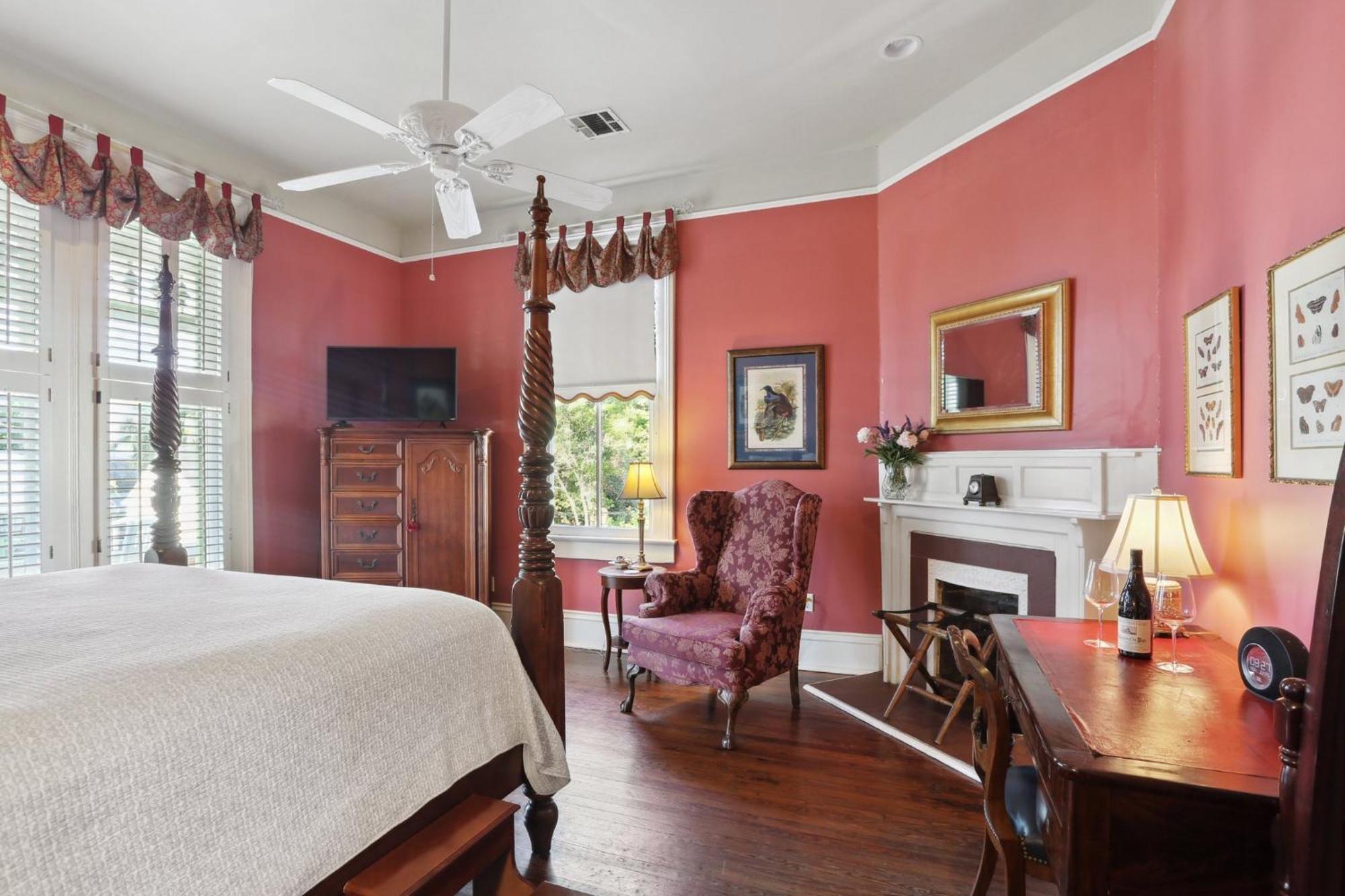 Bed & Breakfast Maison Perrier 4*