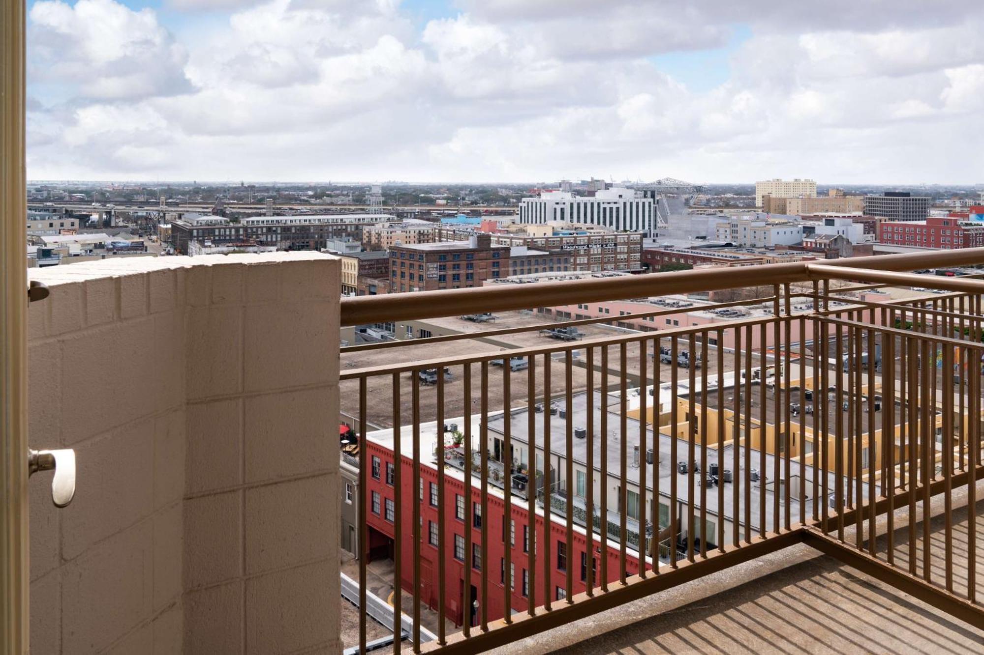Embassy By Hilton Convention Center Hotel New Orleans