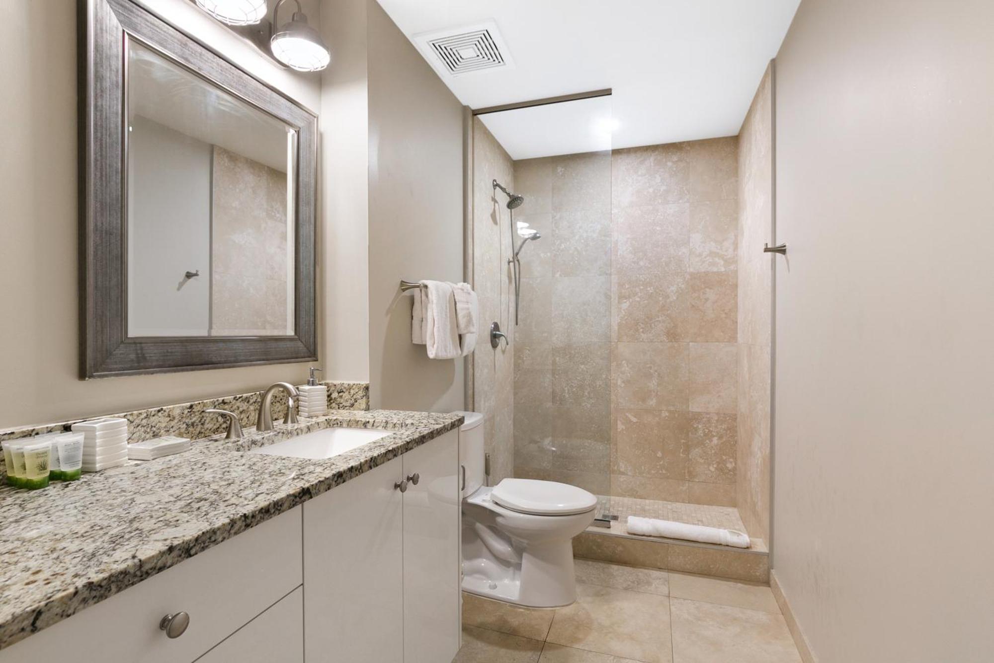 Magnificent Near Local Favorite Spots * New Orleans