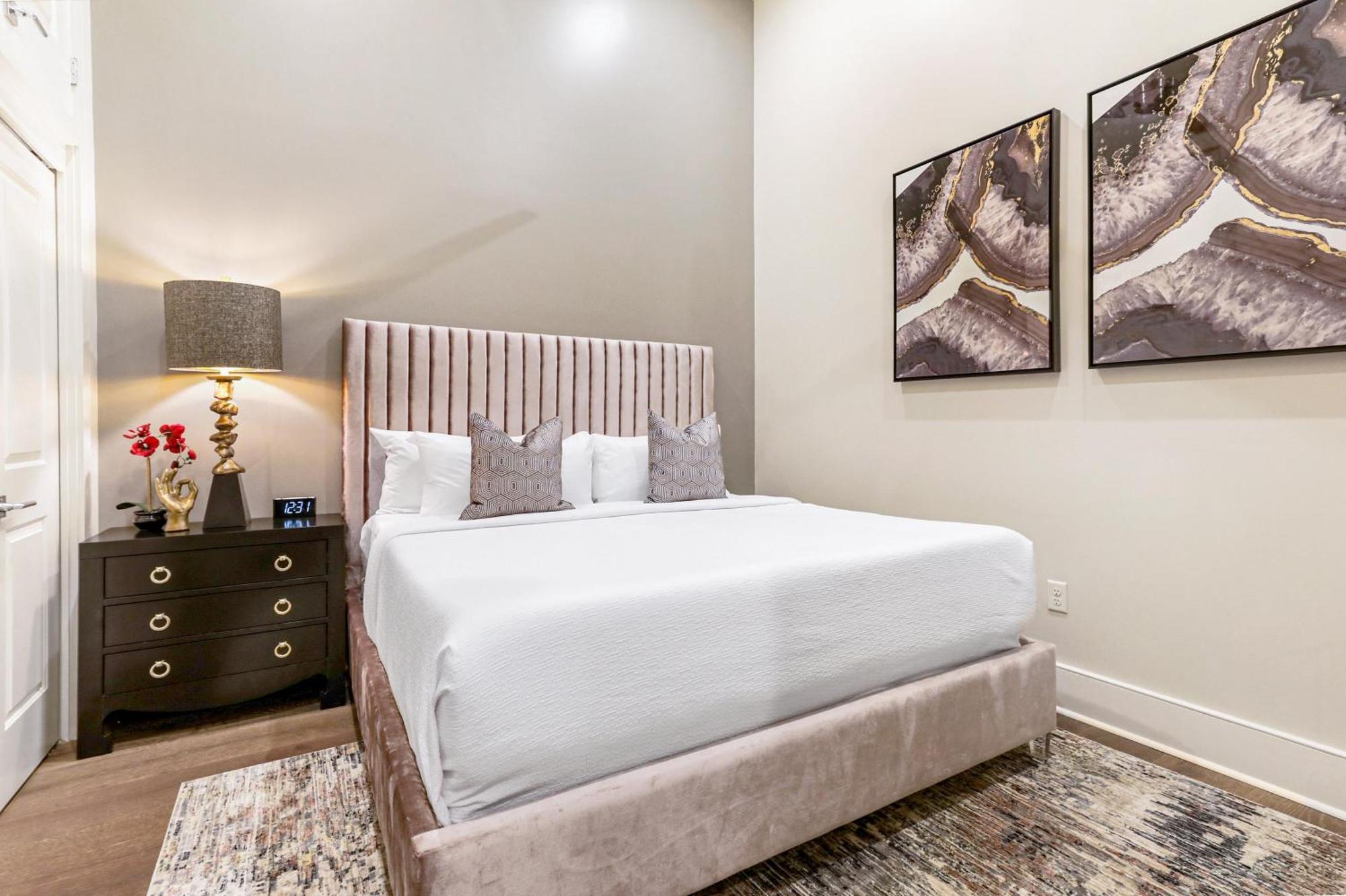 Apartment The Desire