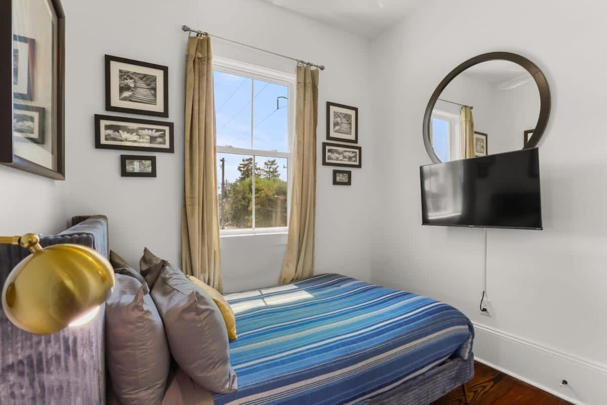 Apartment Elegant 4bd With Pool And Off Street Parking
