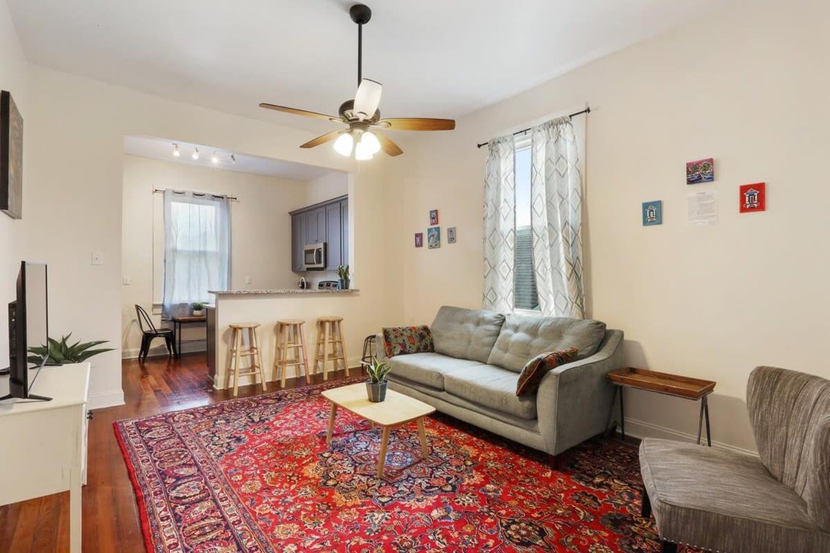 Urban 3 Bedroom Local Art Filled Frenchman Oasis New Orleans