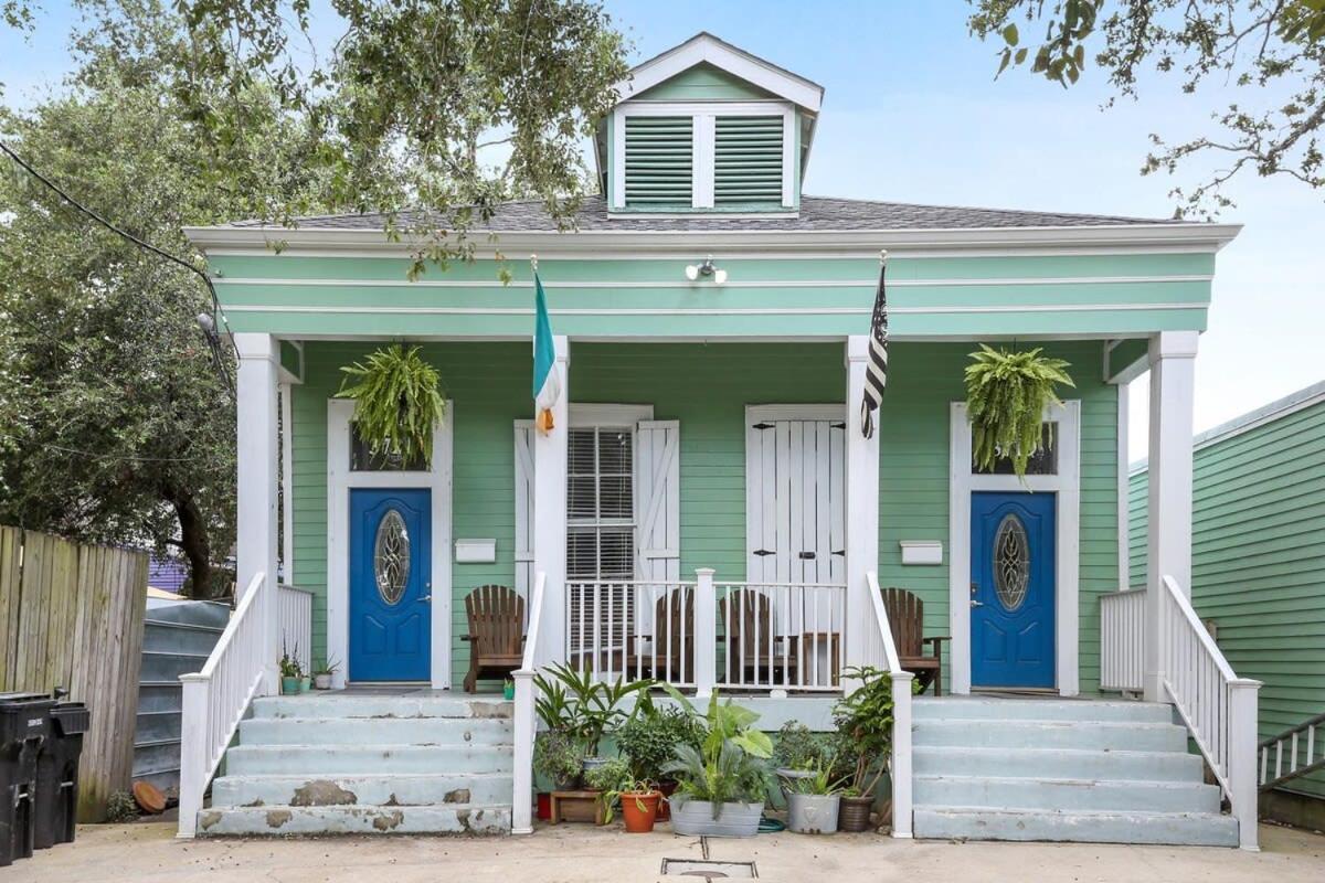 Art Filled Sanctuary In The Heart Of Mid Holiday home New Orleans