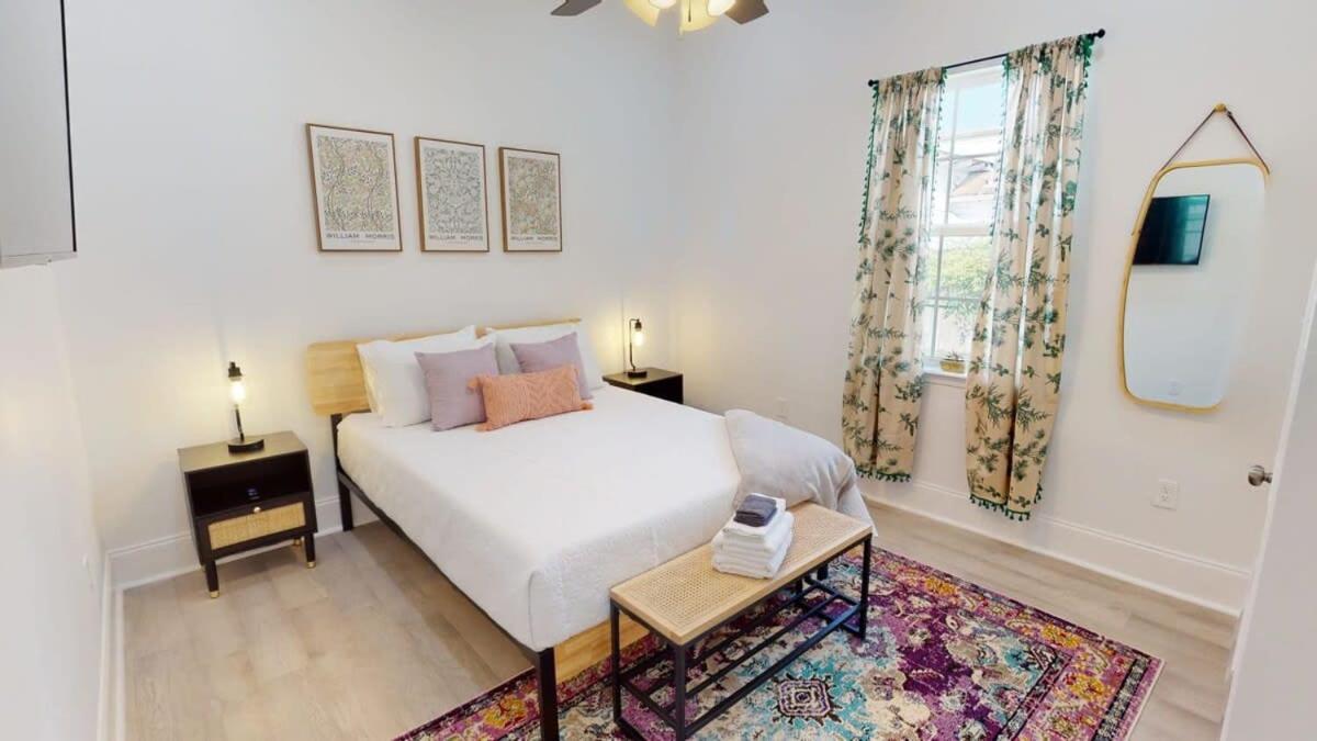 Sunny 5bed W Parking And Direct Streetcar Access Holiday home