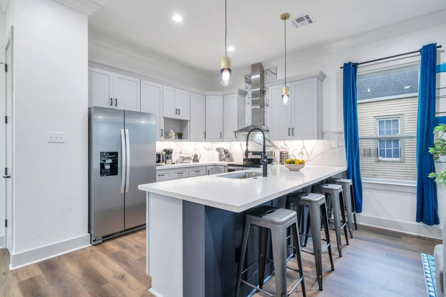 Holiday home Luxe 3br Huge Backyard & Balcony, Walk To Dome New Orleans