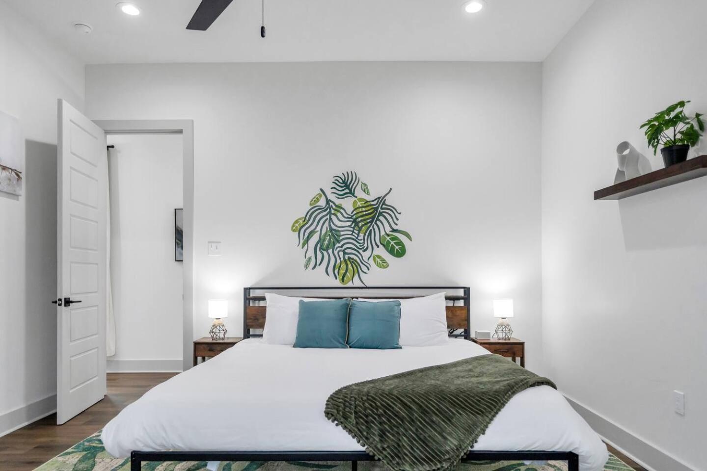Holiday home Luxe 3br Huge Backyard & Balcony, Walk To Dome New Orleans