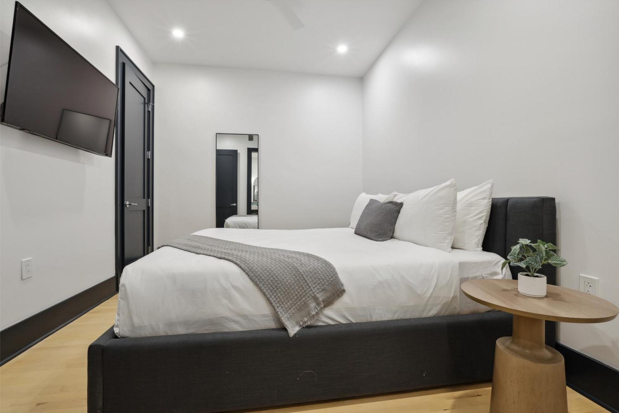 Roami At 714 Canal Apartment