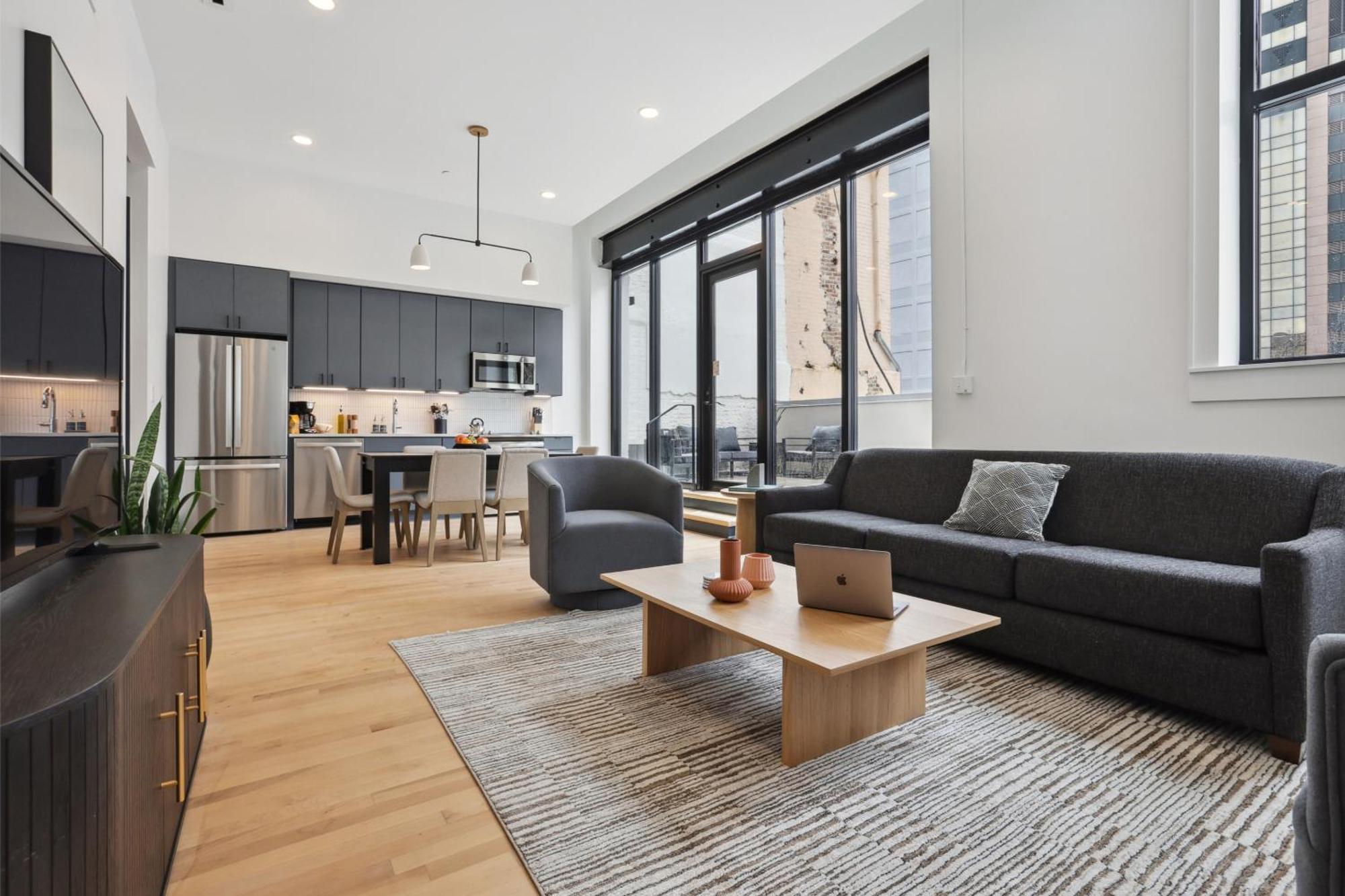 Apartment Roami At 714 Canal New Orleans