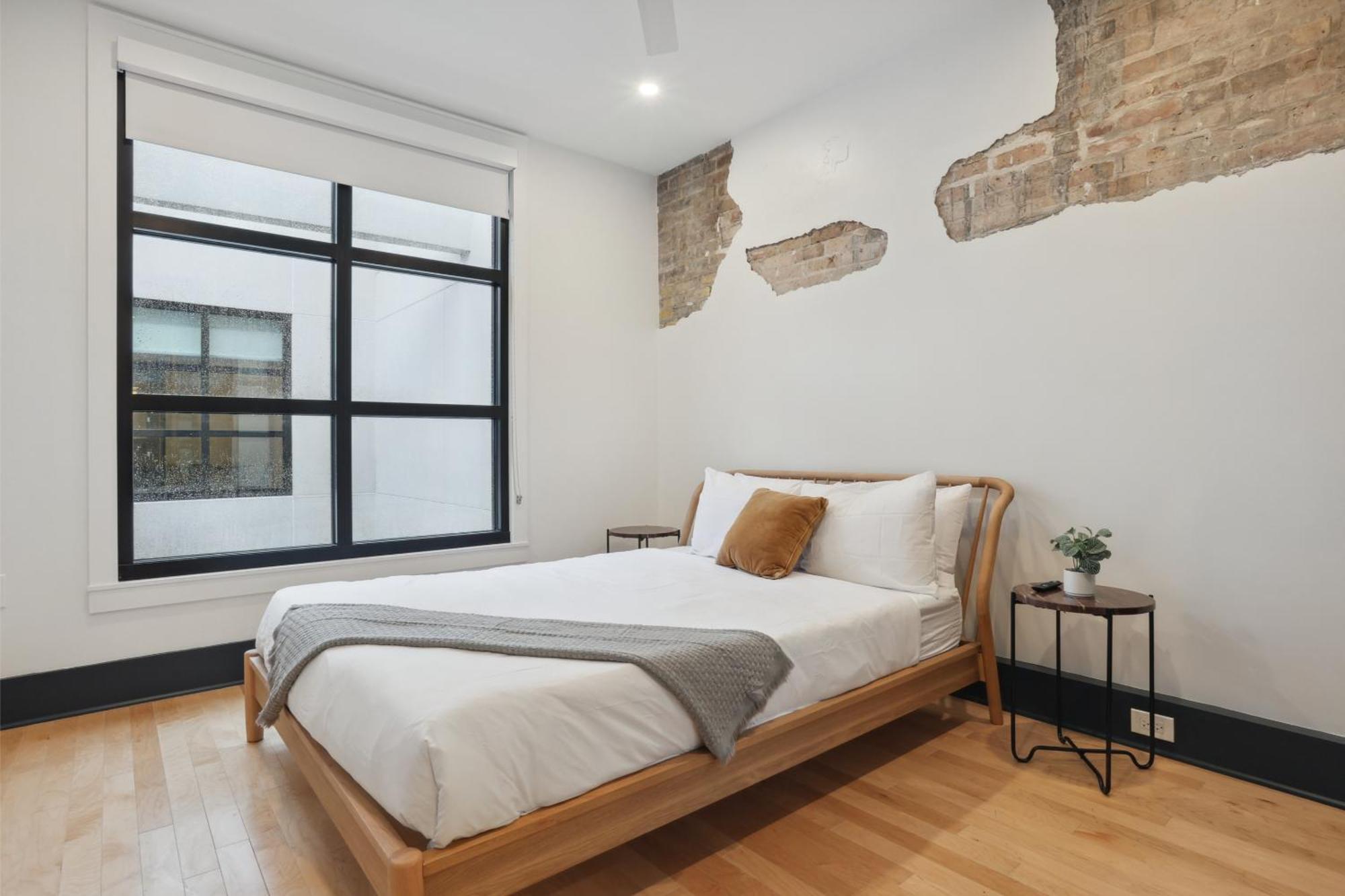 Apartment Roami At 714 Canal New Orleans