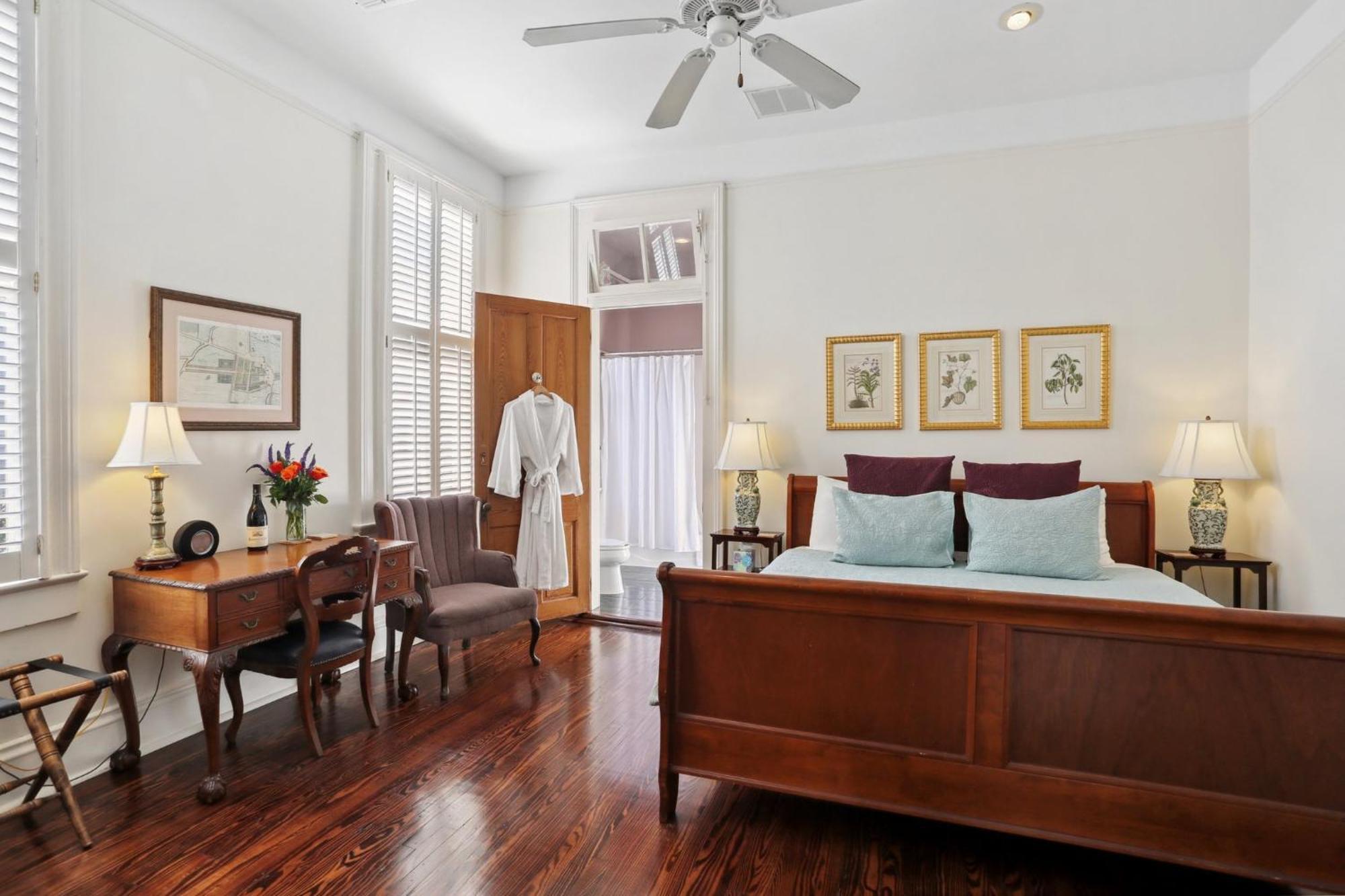 Maison Perrier Bed & Breakfast 4*
