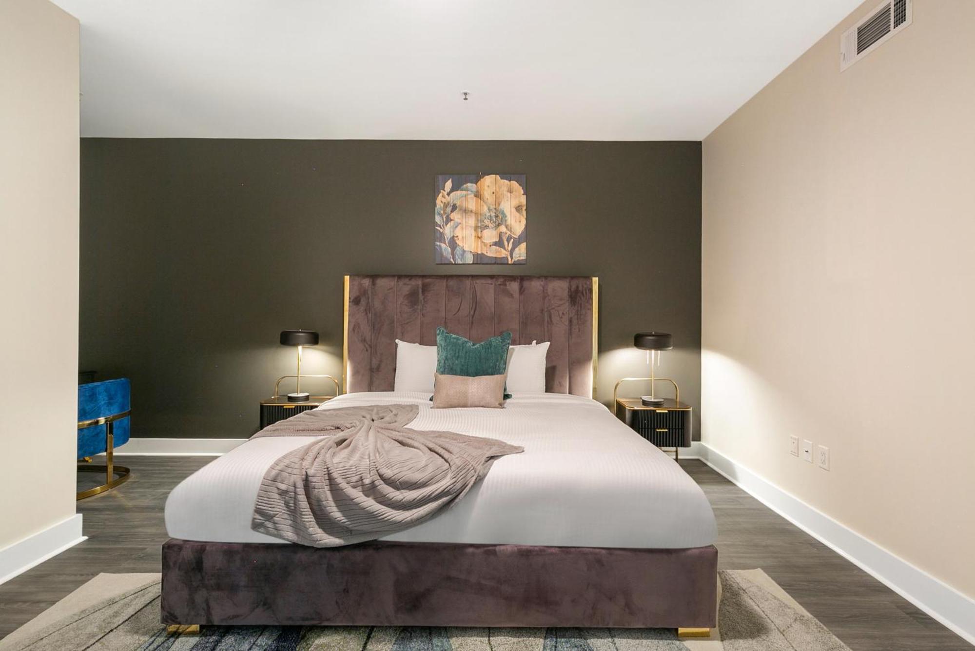 Nola Charm - Luxury 4-bed Retreat Steps From French Quarter Apartment New Orleans