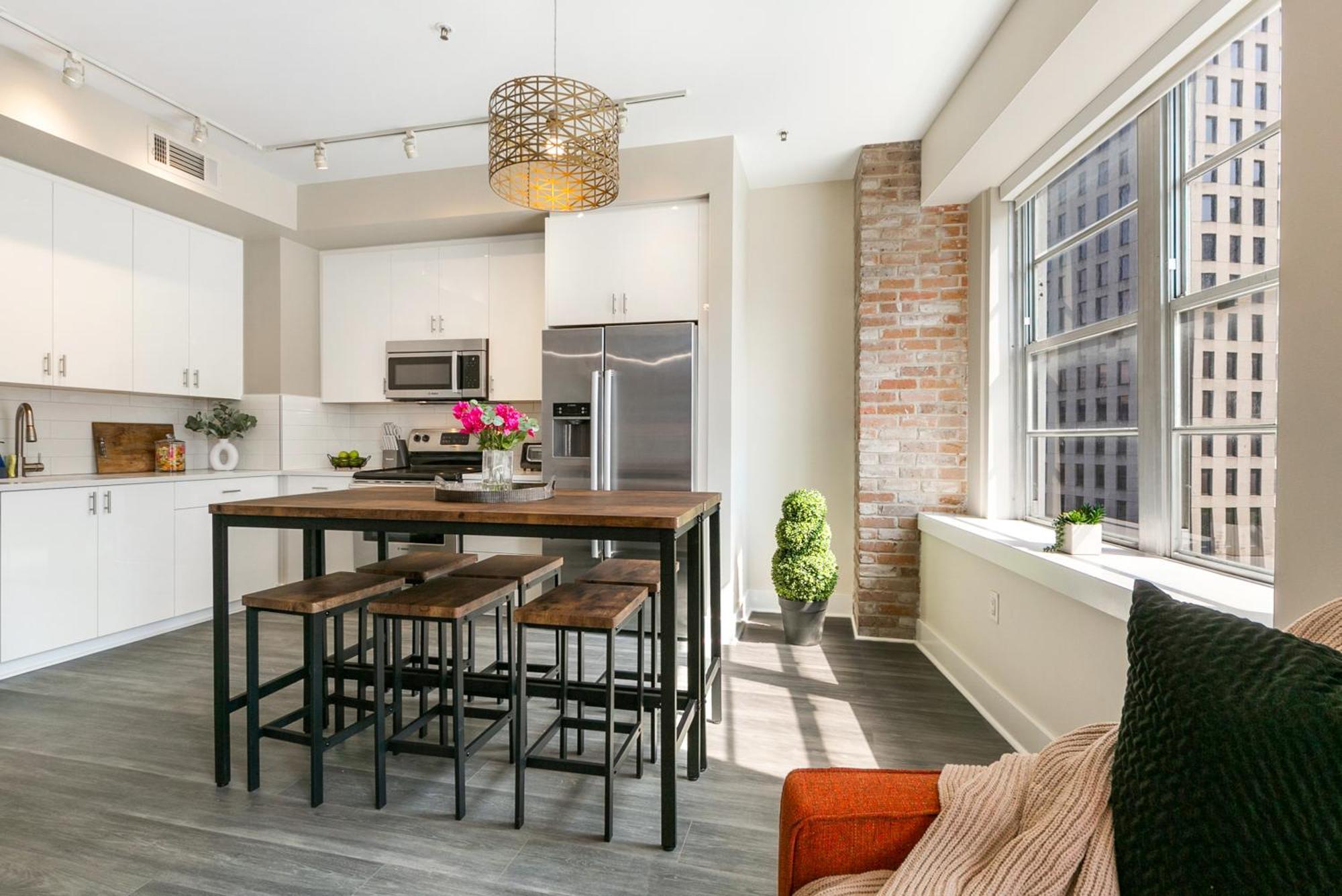 Apartment Nola Charm - Luxury 4-bed Retreat Steps From French Quarter New Orleans
