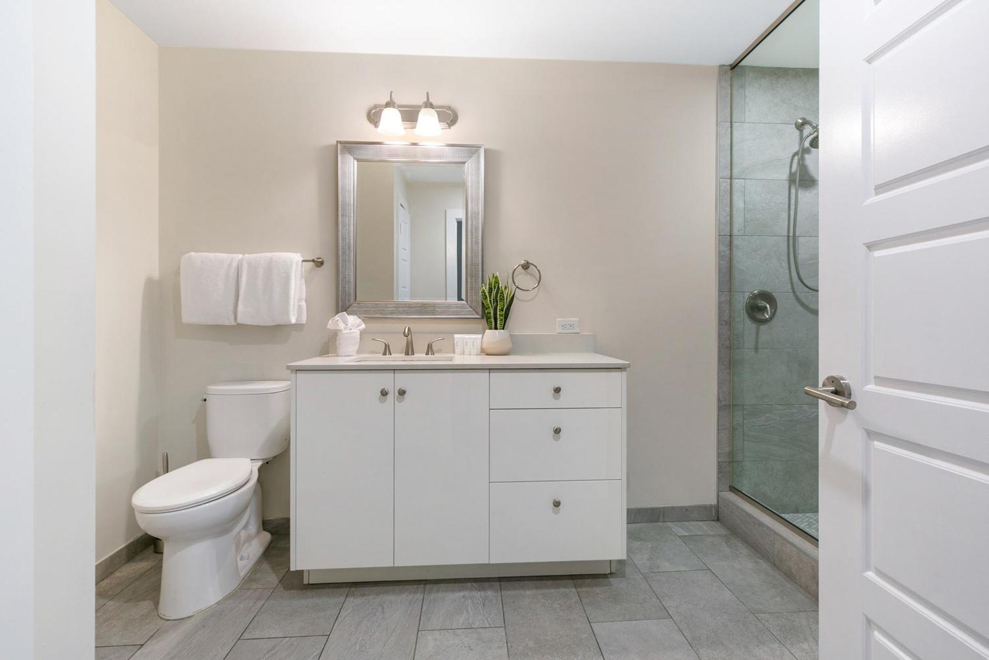 Apartment Nola Charm - Luxury 4-bed Retreat Steps From French Quarter