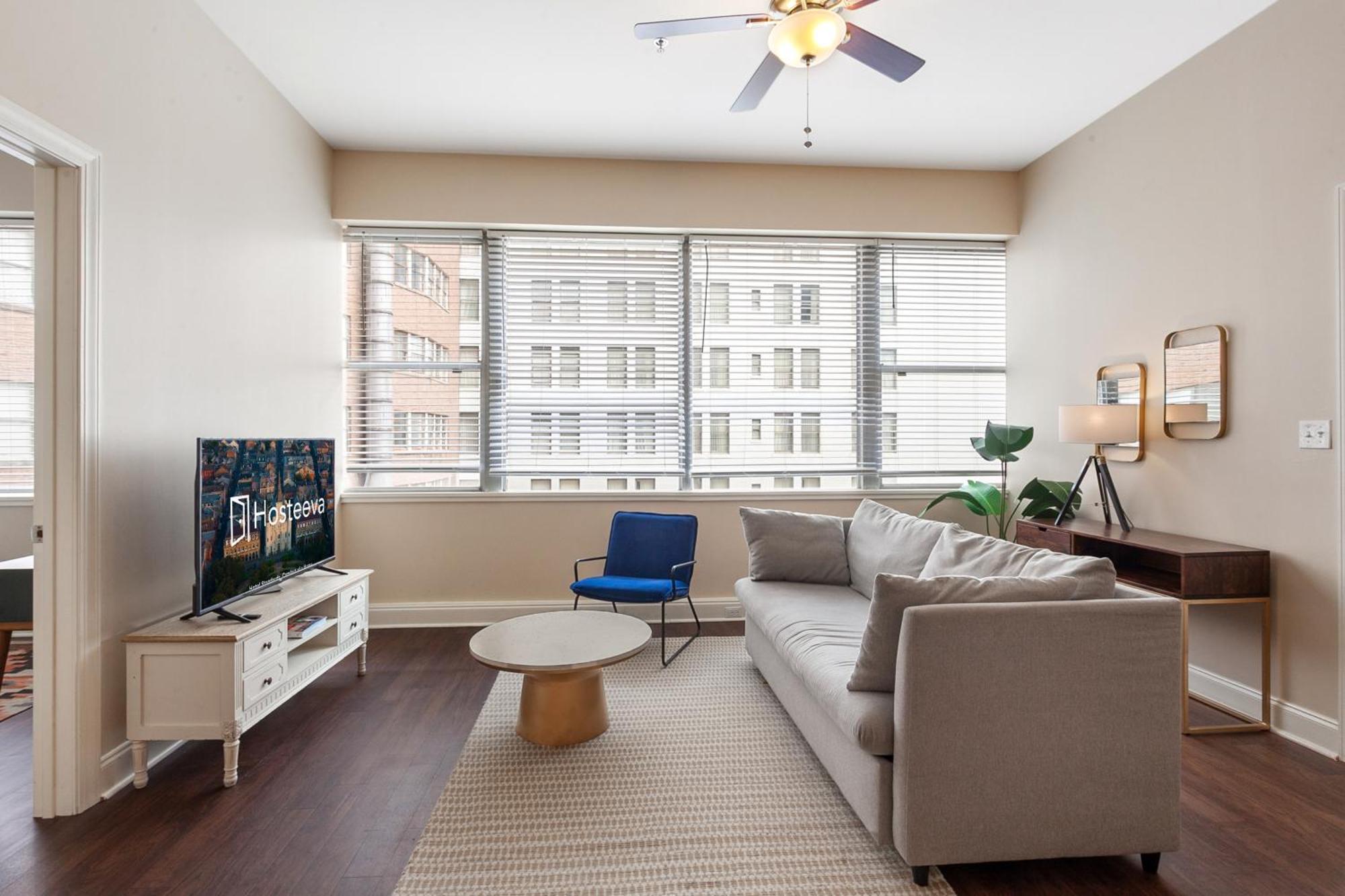 Spacious Modern Near French Quarter *