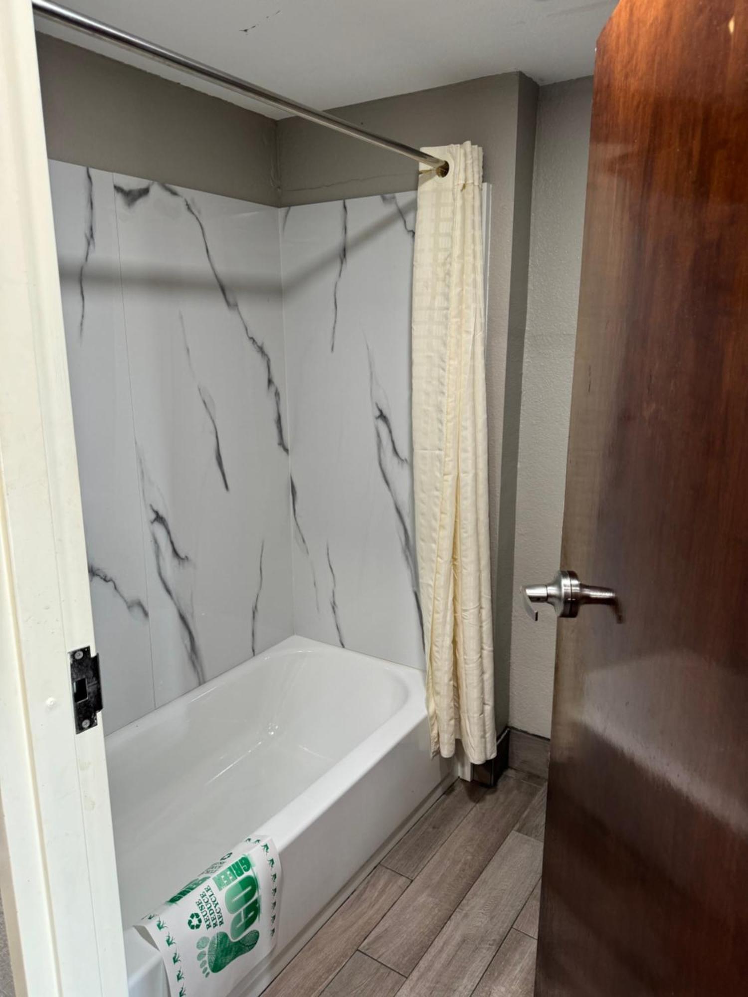 Hotel Nola & 4*