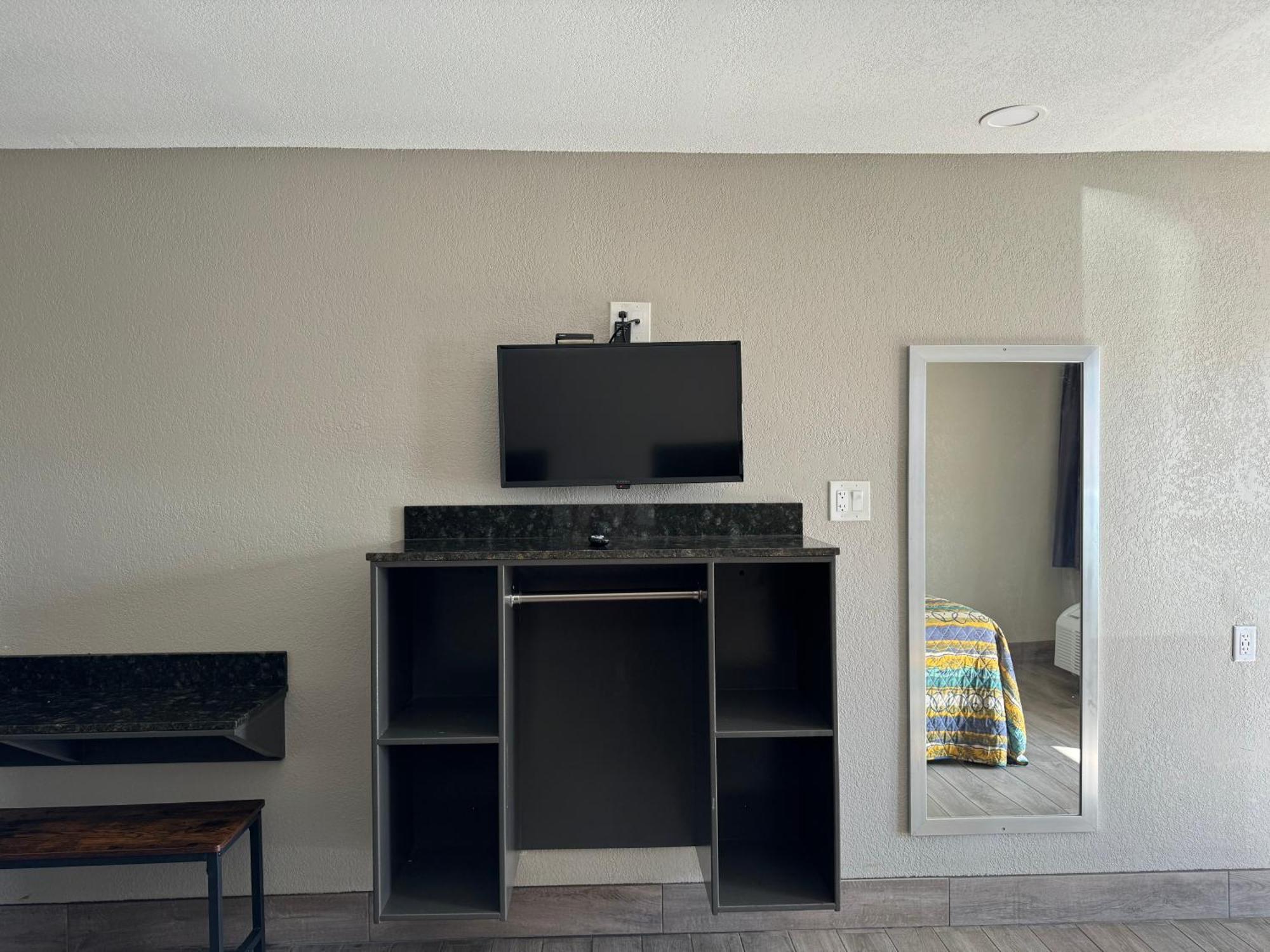 Nola & Hotel 4*