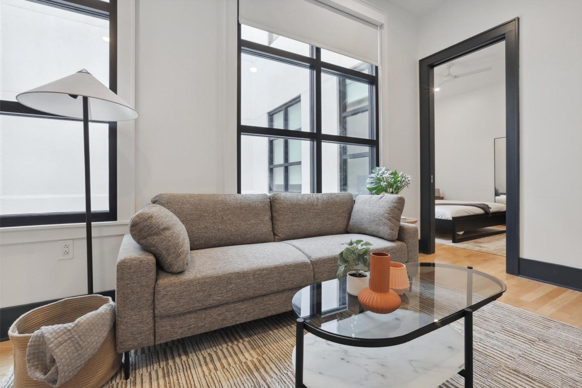 Apartment Roami At 714 Canal New Orleans