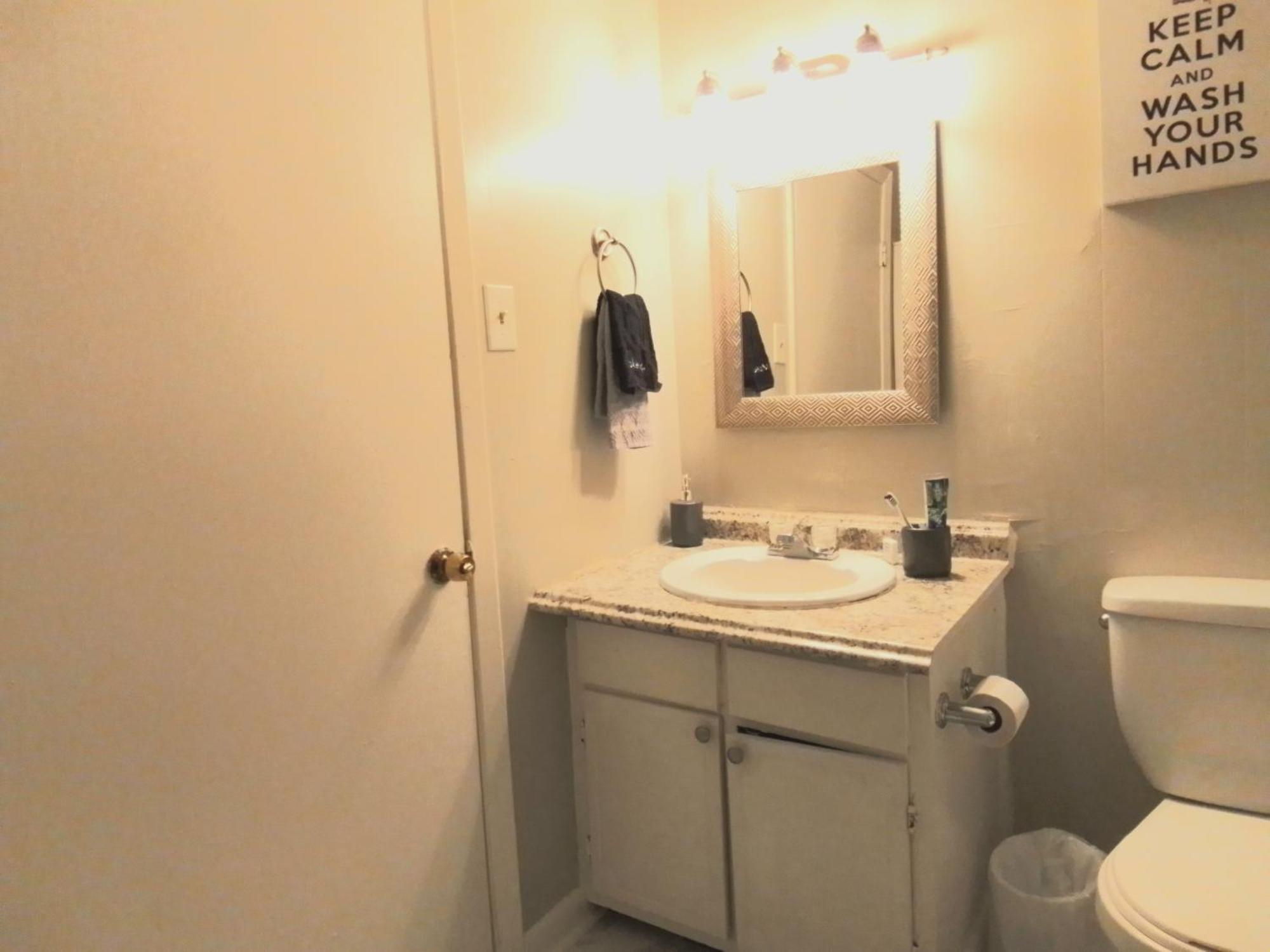 Cheeful, 2bed X 1bath Brick House * New Orleans