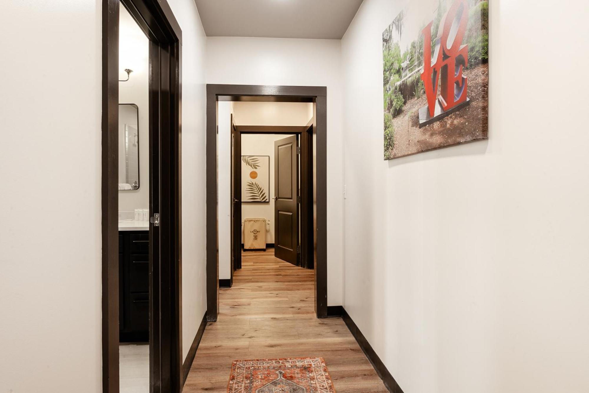 The Pelican By Hosteeva Apartment *