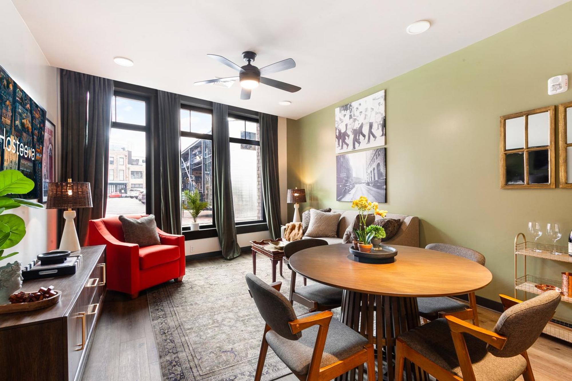 The Pelican By Hosteeva Apartment *
