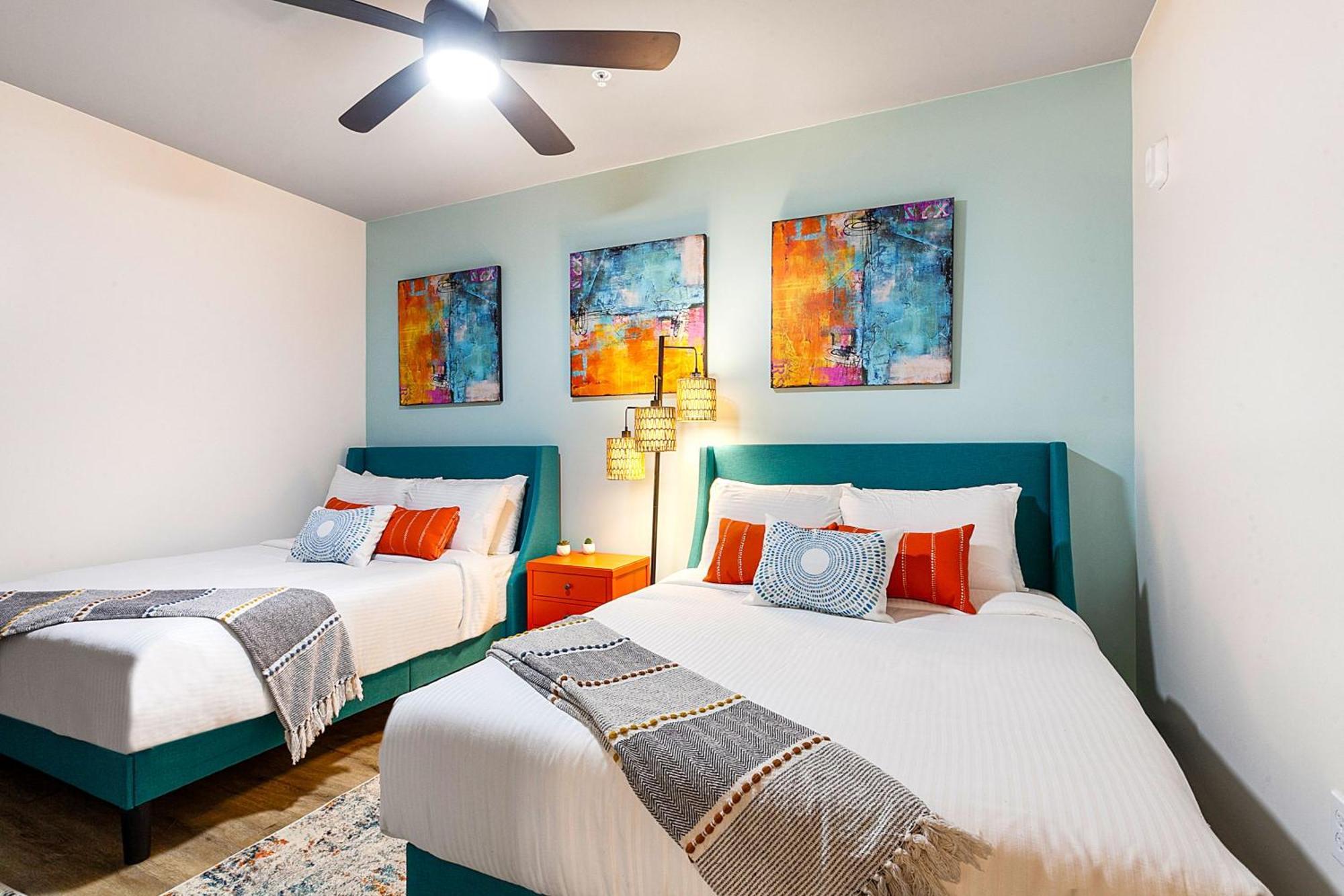 The Pelican By Hosteeva Apartment