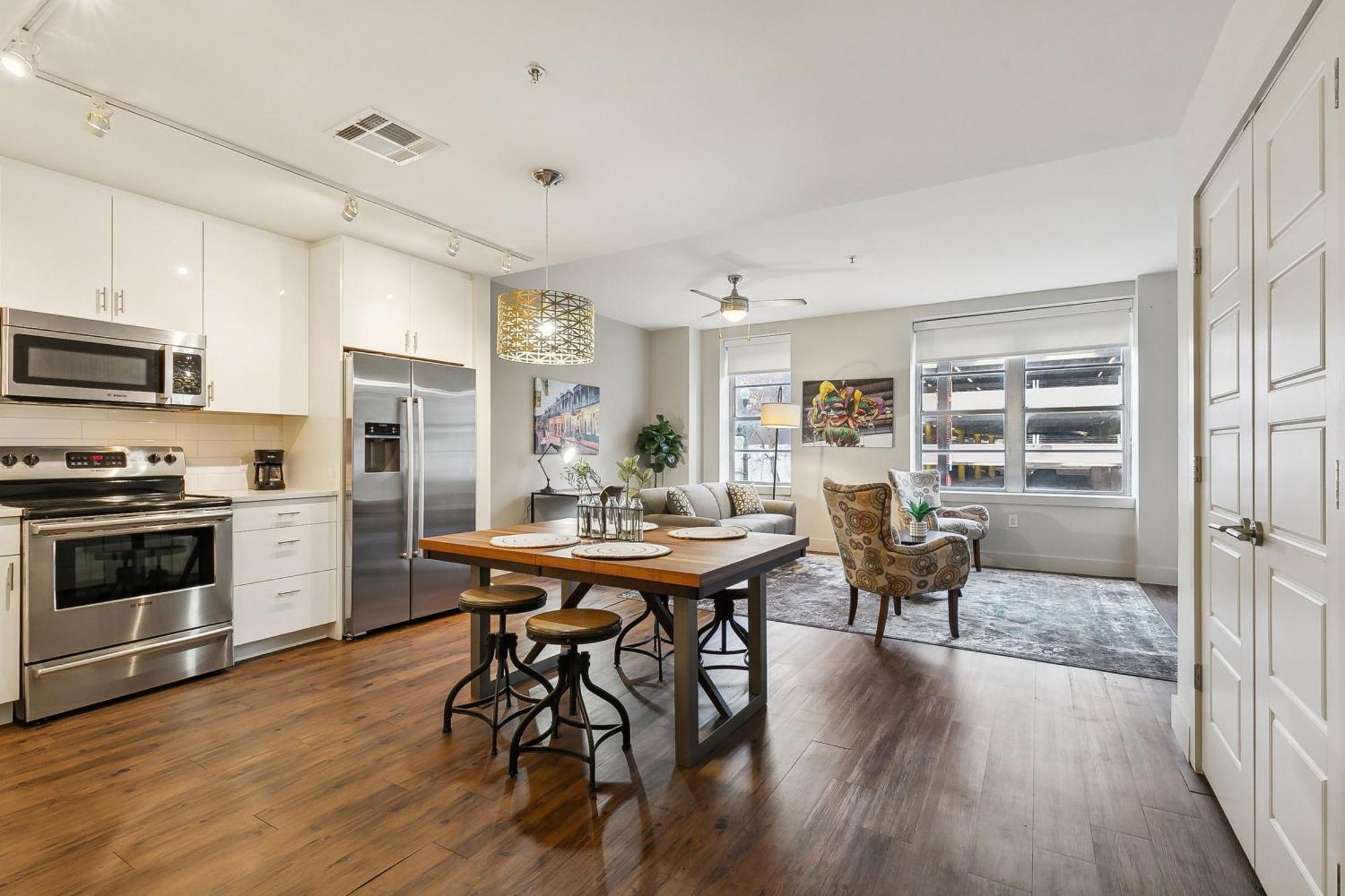 Modern & Fully Furnished In The Heart Of The