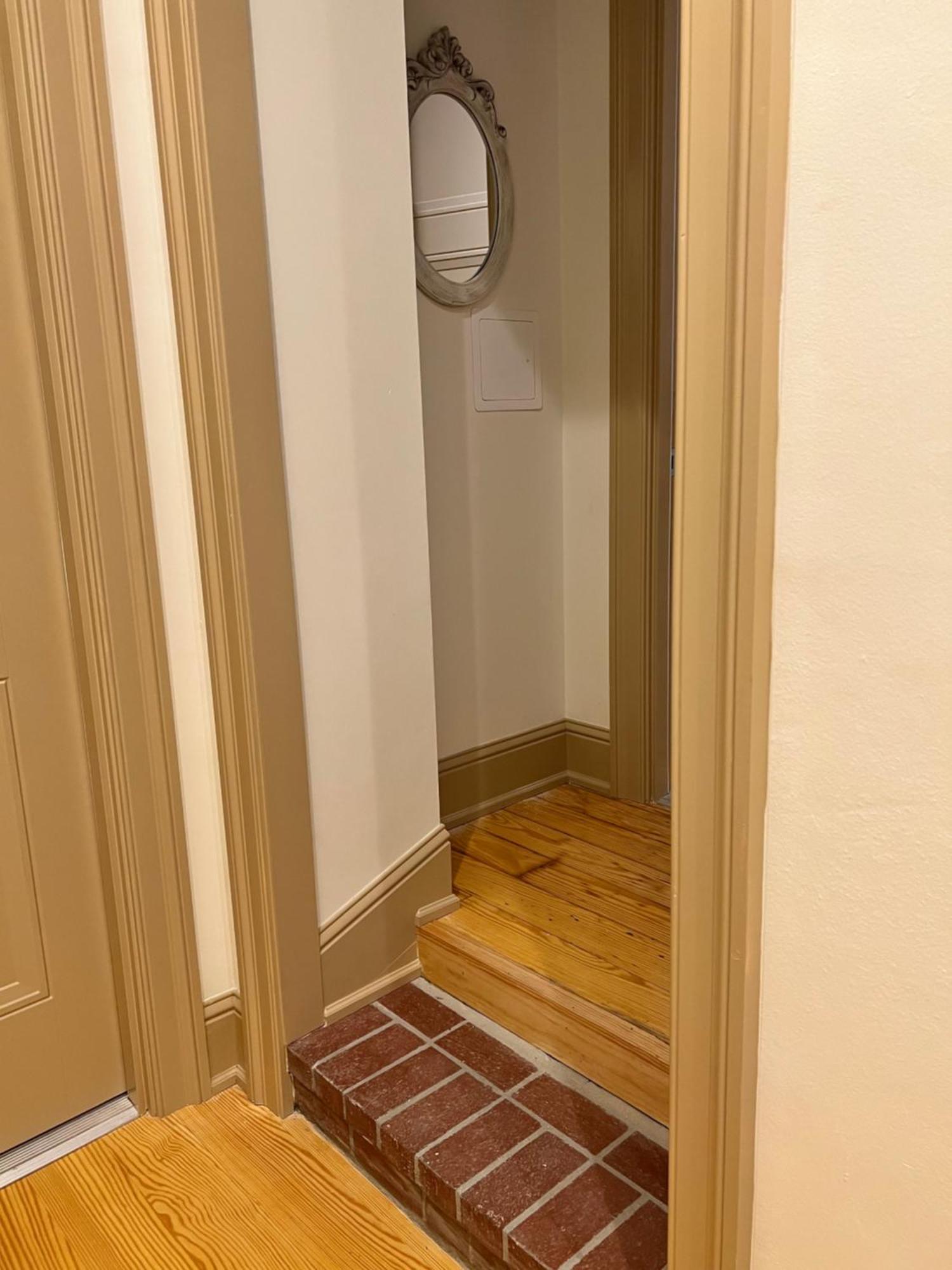 Entire W/ Party Rooftop - A Block Away From Parades Apartment *