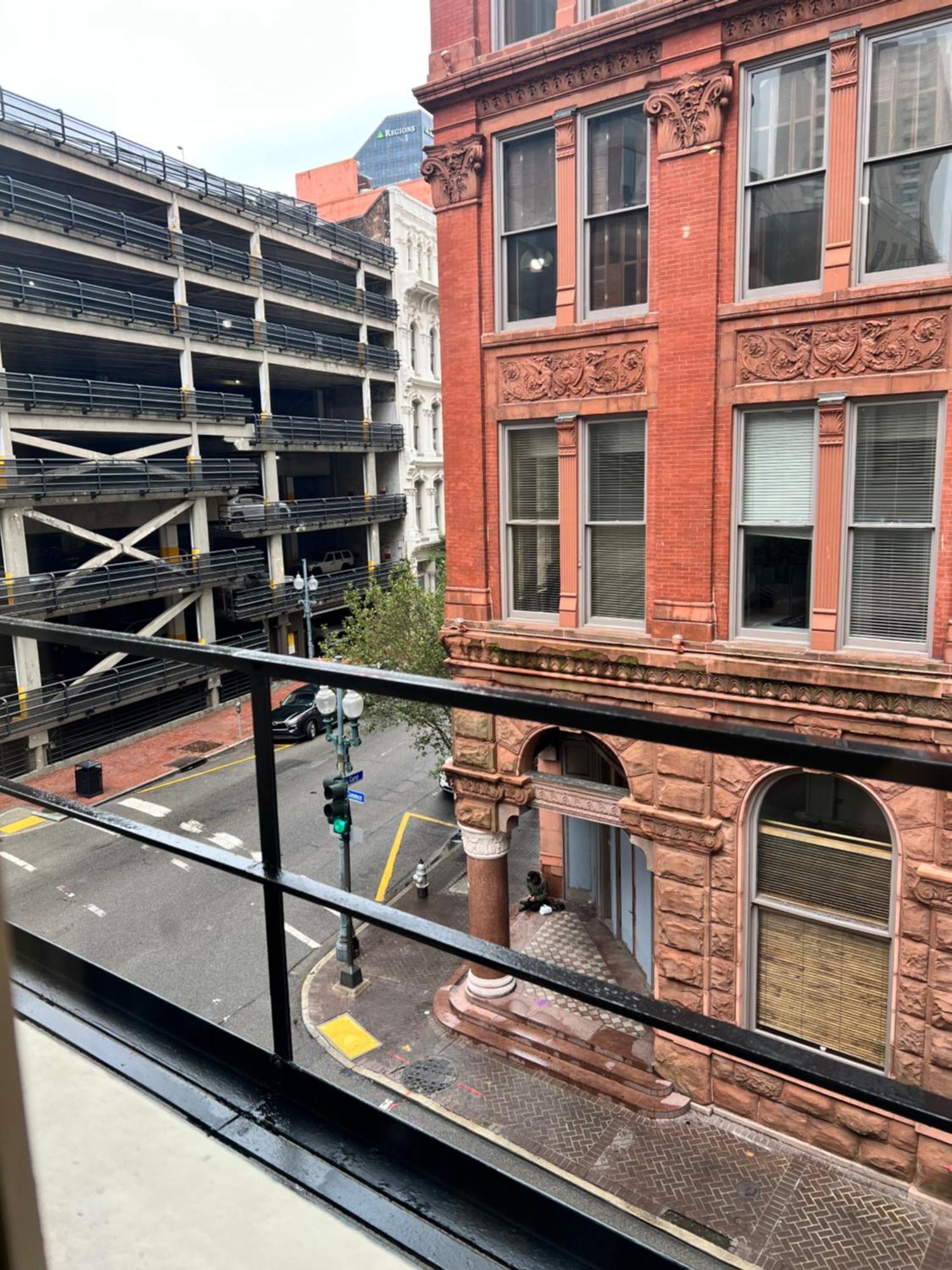 Entire W/ Party Rooftop - A Block Away From Parades * New Orleans