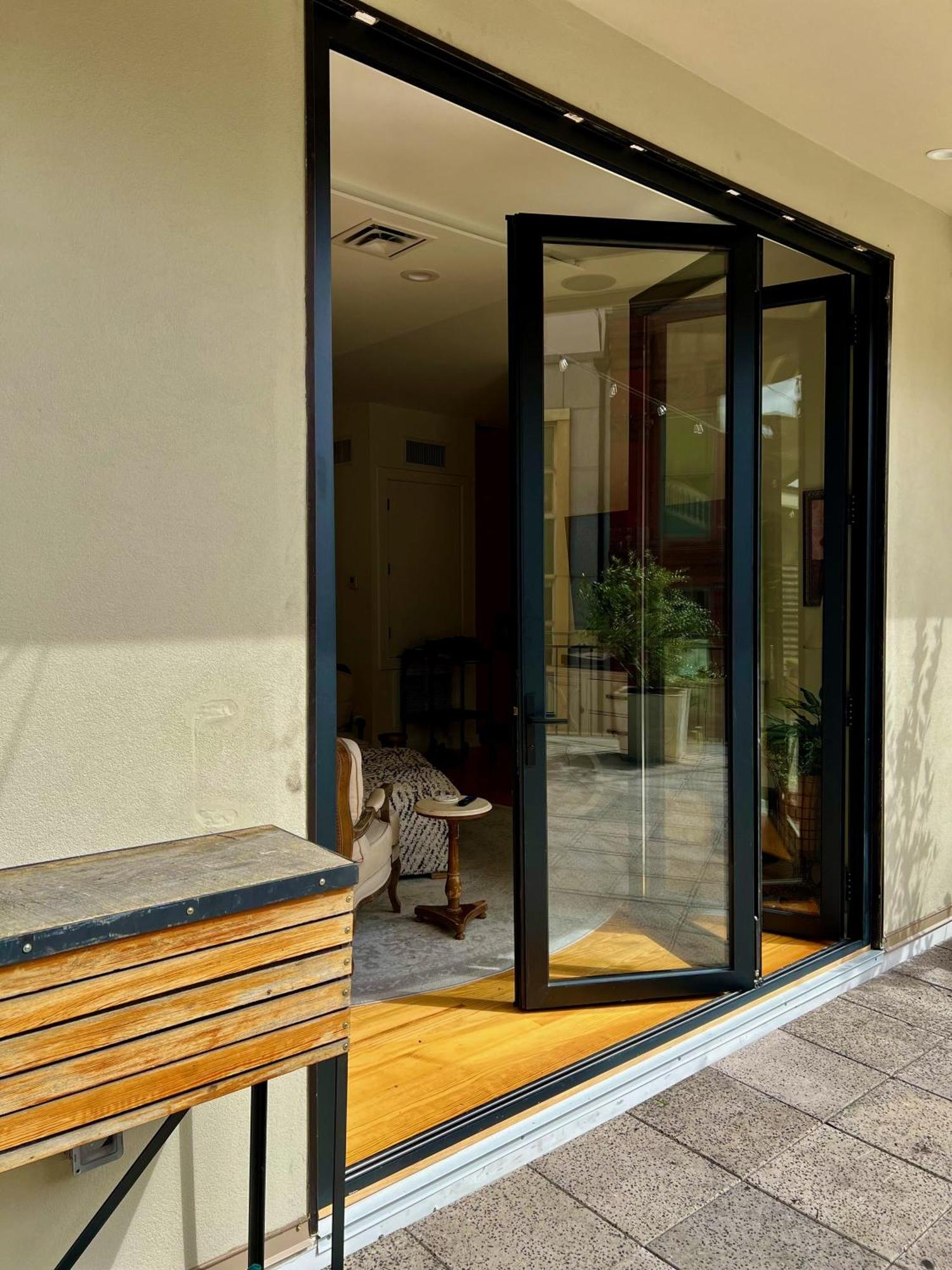 Apartment Entire W/ Party Rooftop - A Block Away From Parades New Orleans