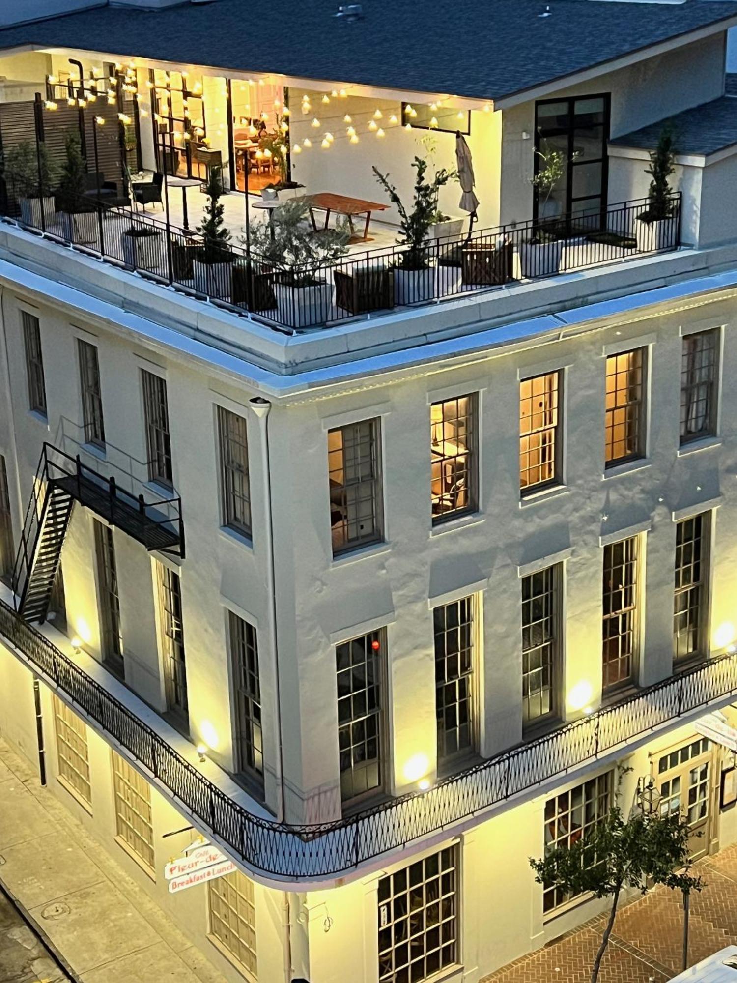 Entire W/ Party Rooftop - A Block Away From Parades Apartment New Orleans