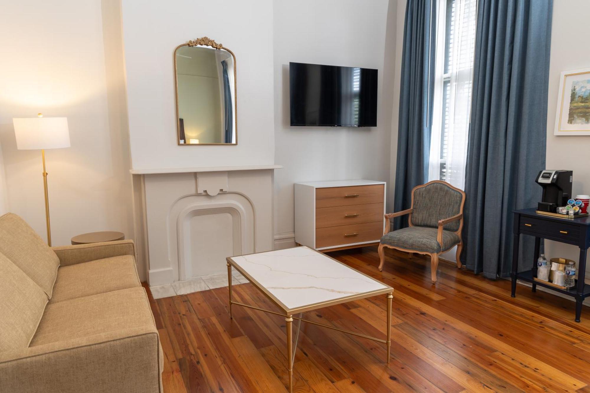 On St. Ann, A French Quarter Inn