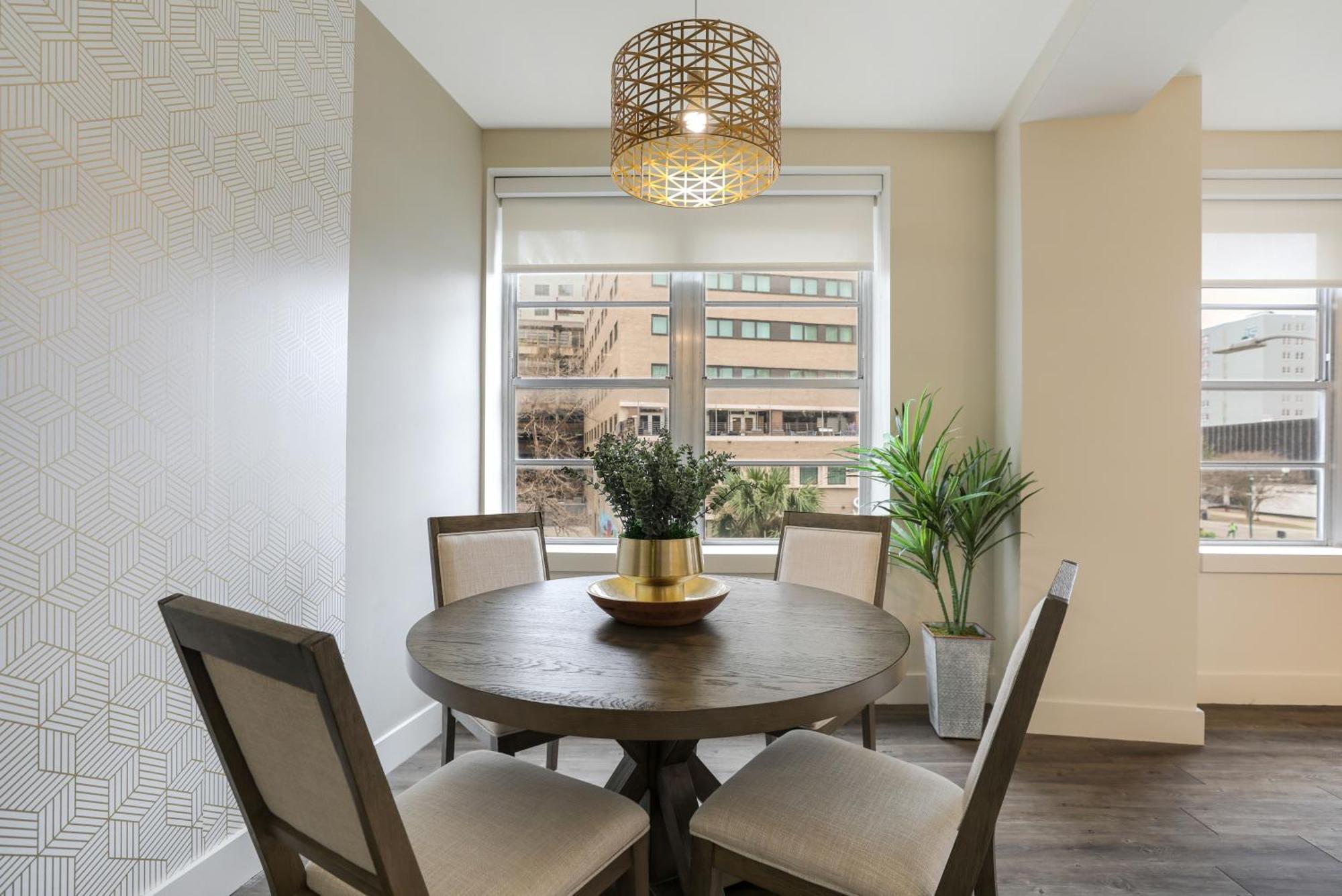 2br Spacious Downtown Apartment New Orleans